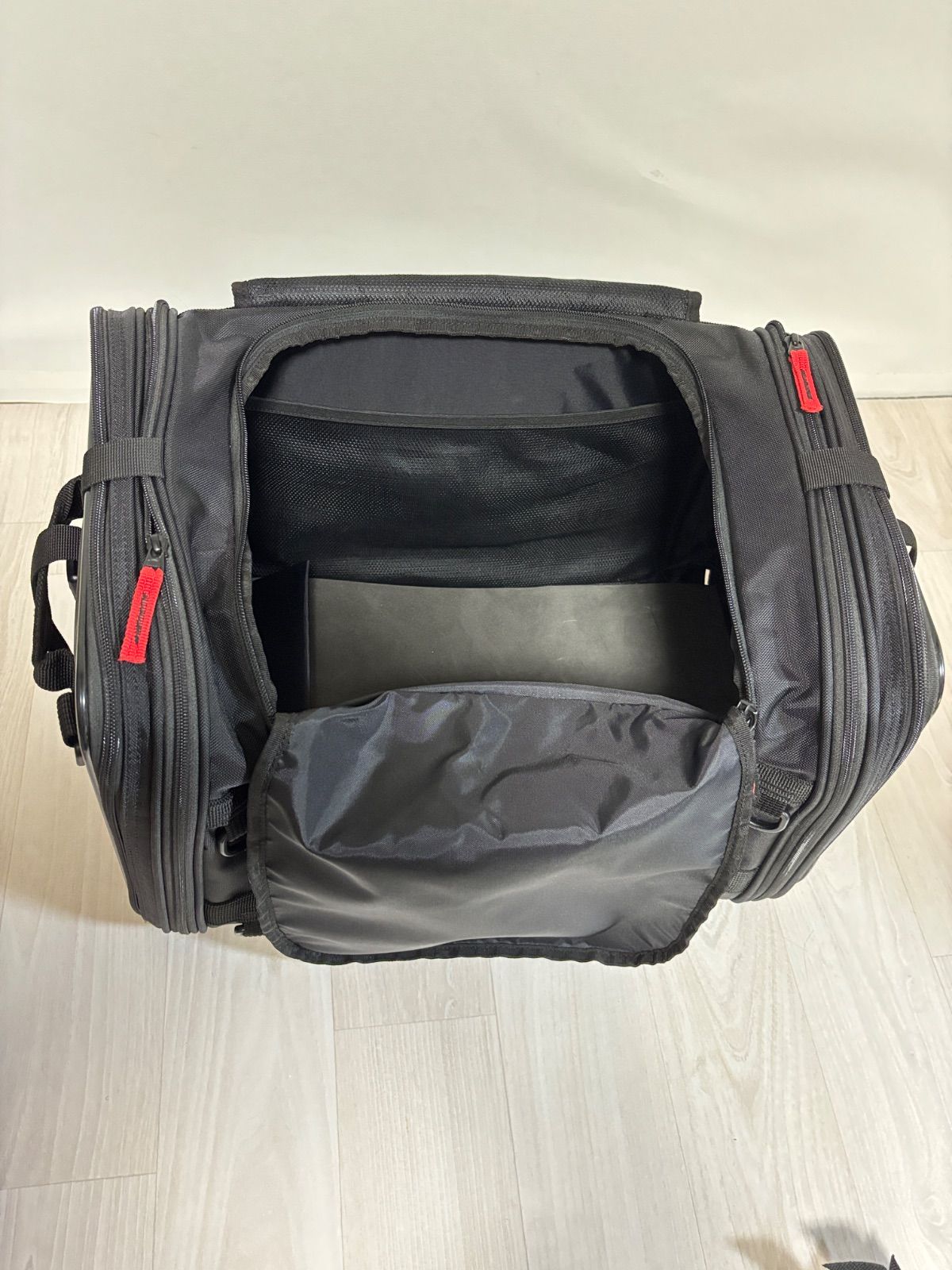 人気アイテムお得に購入！ GOLDWIN ゴールドウイン ツーリングリアバッグ GSM17607