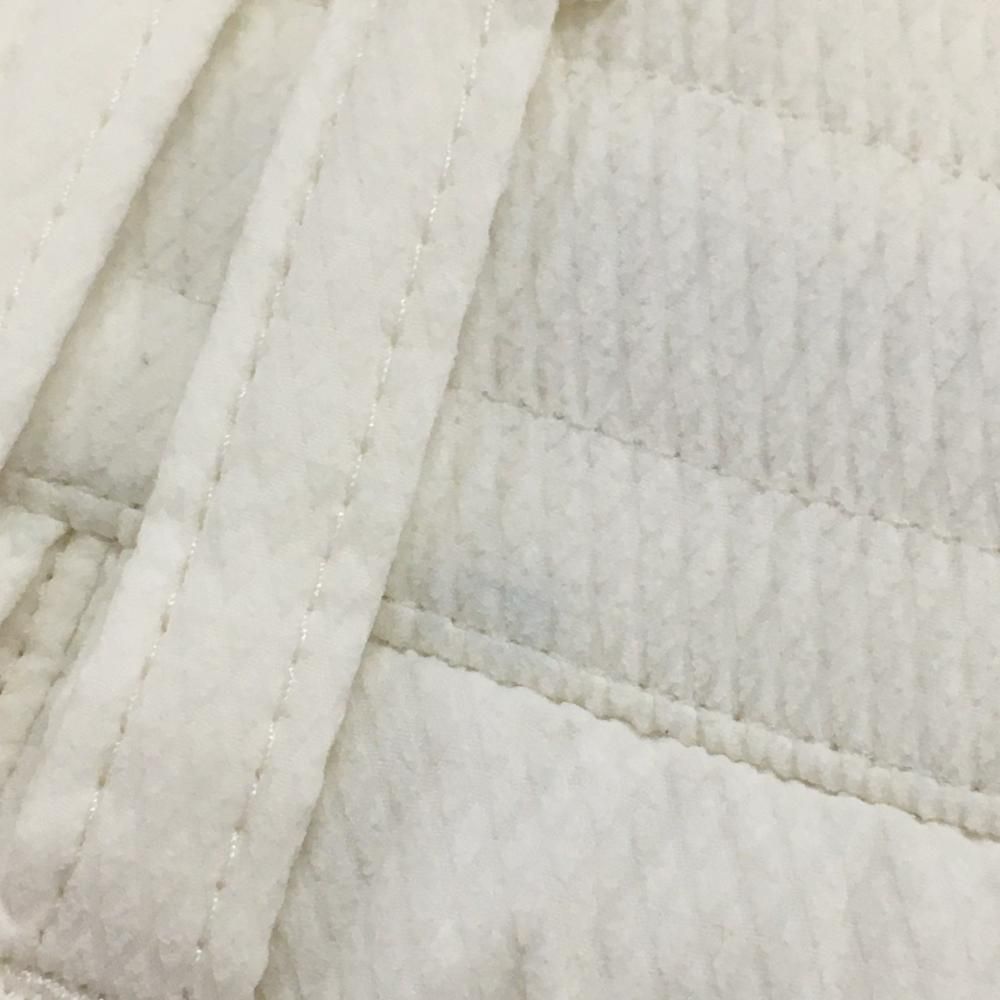 白 ポケット口ロゴ