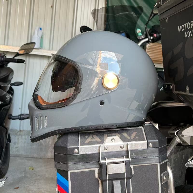 ダブルレンズフルフェイスヘルメットバイクヘルメットレンズ色