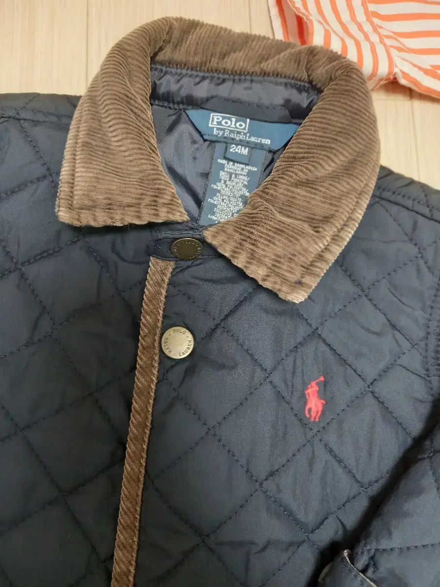 トミーヒルフィガー