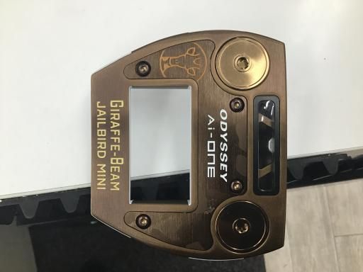 オデッセイGIRAFFE-BEAM JAILBIRD MINI 34インチ　美品 ODYSSEY（キャロウェイゴルフ） オデッセイ AI-ONE GIRAFFE-BEAM