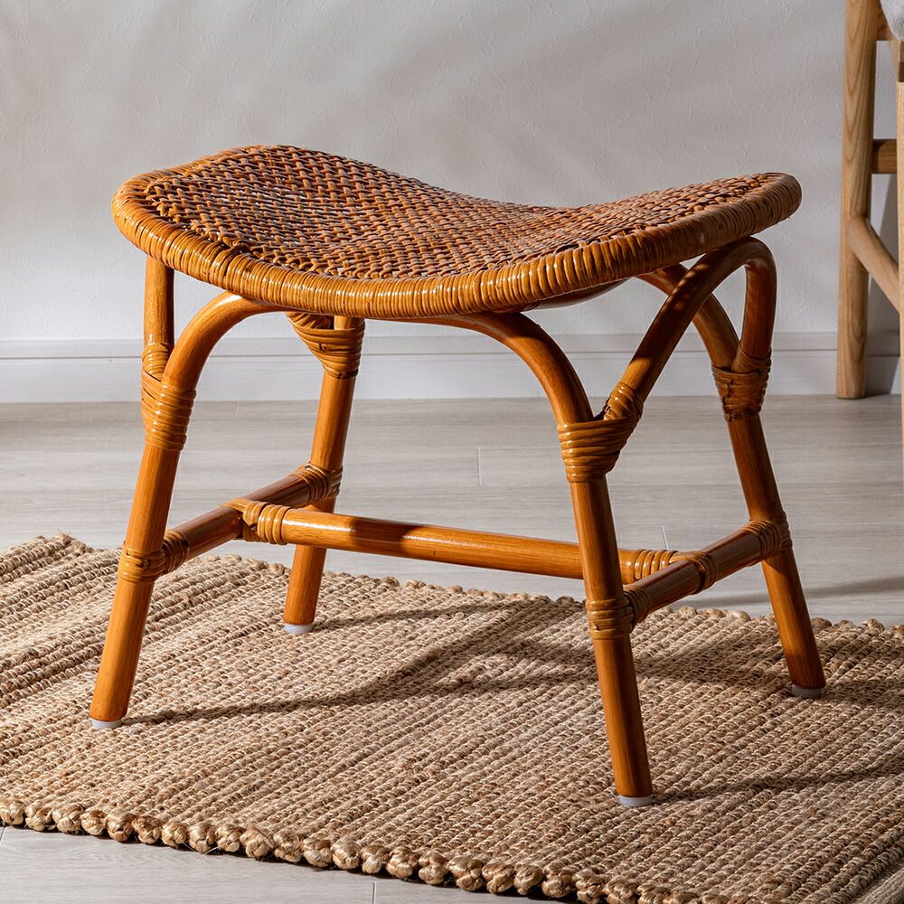 天然籐スクエアスツール ラタン スツール 椅子 チェア イス 籐 天然籐 天然木 スクエア 長方形 玄関 ベッドサイド 腰掛け 軽い 軽量 おしゃれ ミニ 小さい コンパクト 来客用 カフェ風 一人暮らし 模様替え アジアン ナチュラル インテリア