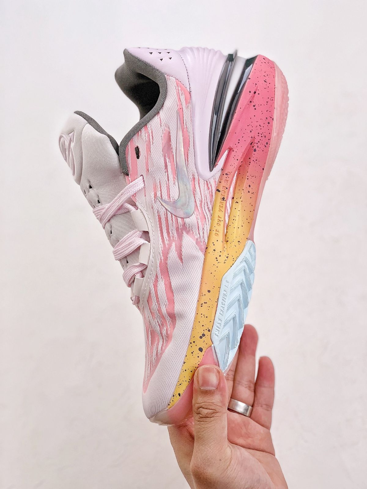 NIKE AIR ZOOM G.T. CUT 2 ナイキ エア ズーム GT カット 2 【MEN'S】 white/pearl pink-grey DJ6013-602