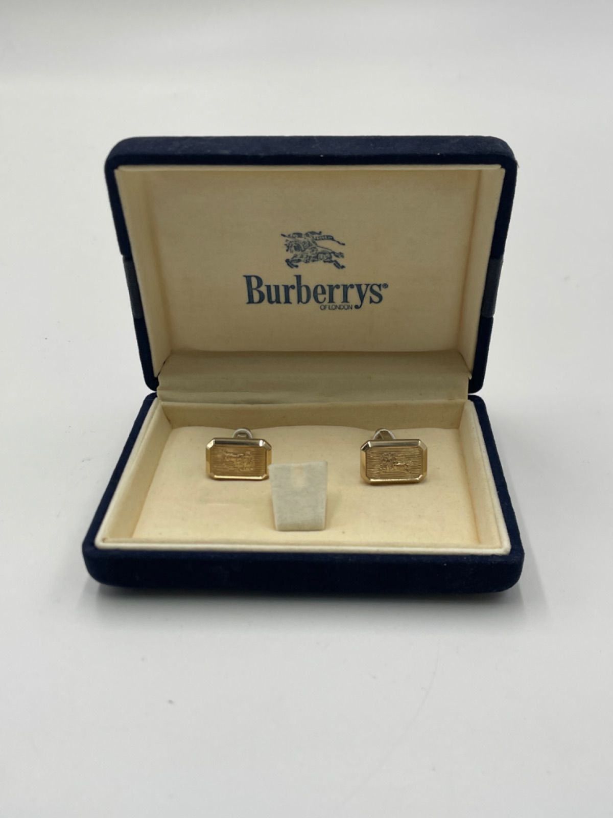 バーバリー　カフスボタン　ゴールド　ホースロゴ　ケース付 BURBERRY バーバリー カフスボタン ゴールド 新品・未使用