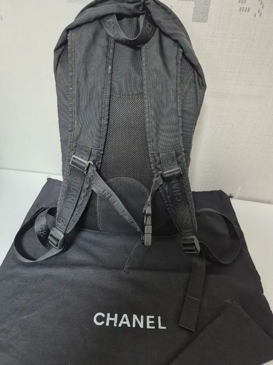 シャネル軽量バックパック