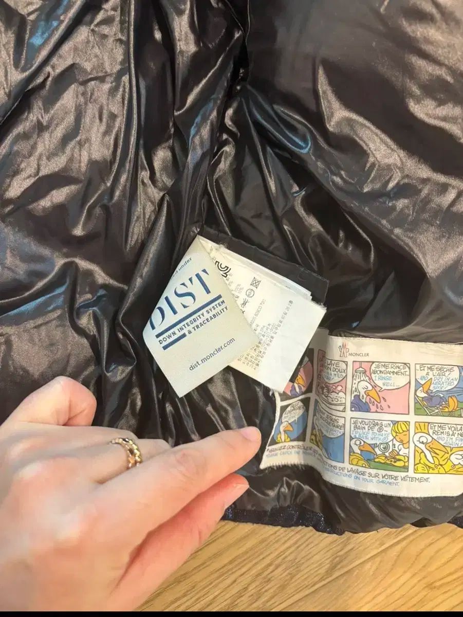 YOOA モンクレール