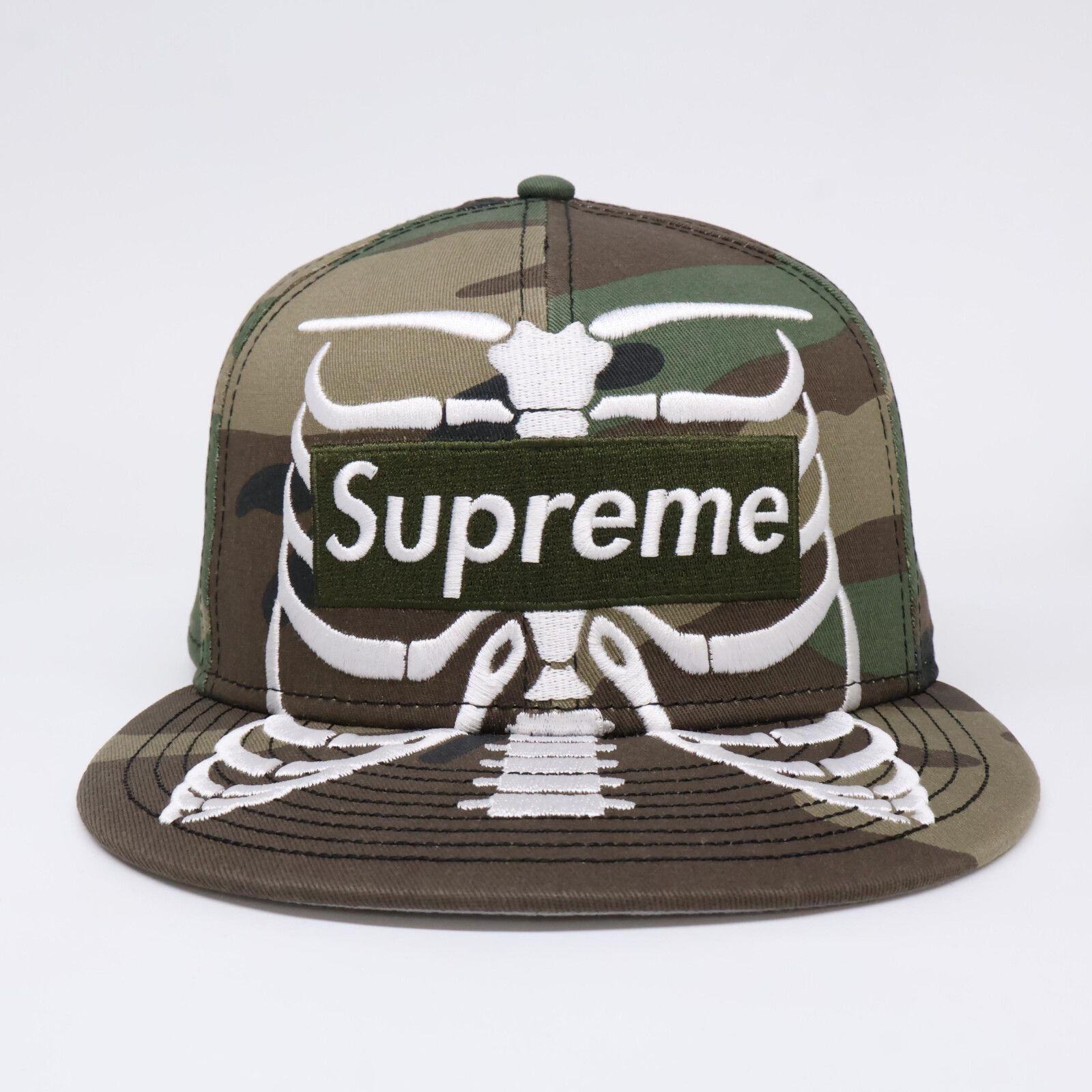 スケートボード Supreme 23FW Box Logo New Era 7 1/2 スケートボード Supreme 23FW Box Logo New Era 7 1/2 スケート