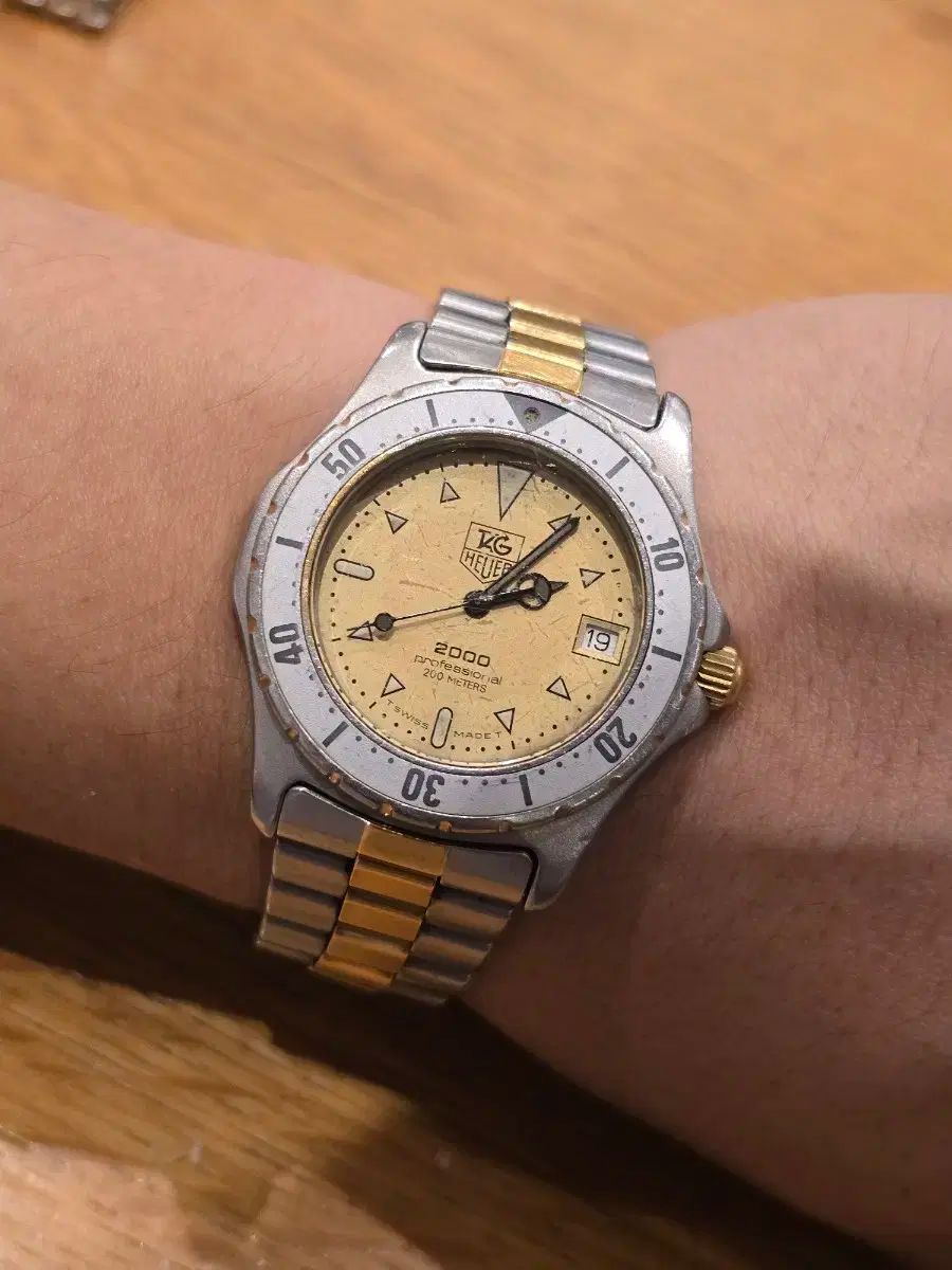 タグホイヤー ヴィンテージ プロフェッショナル2000 TAG Heuer(タグ