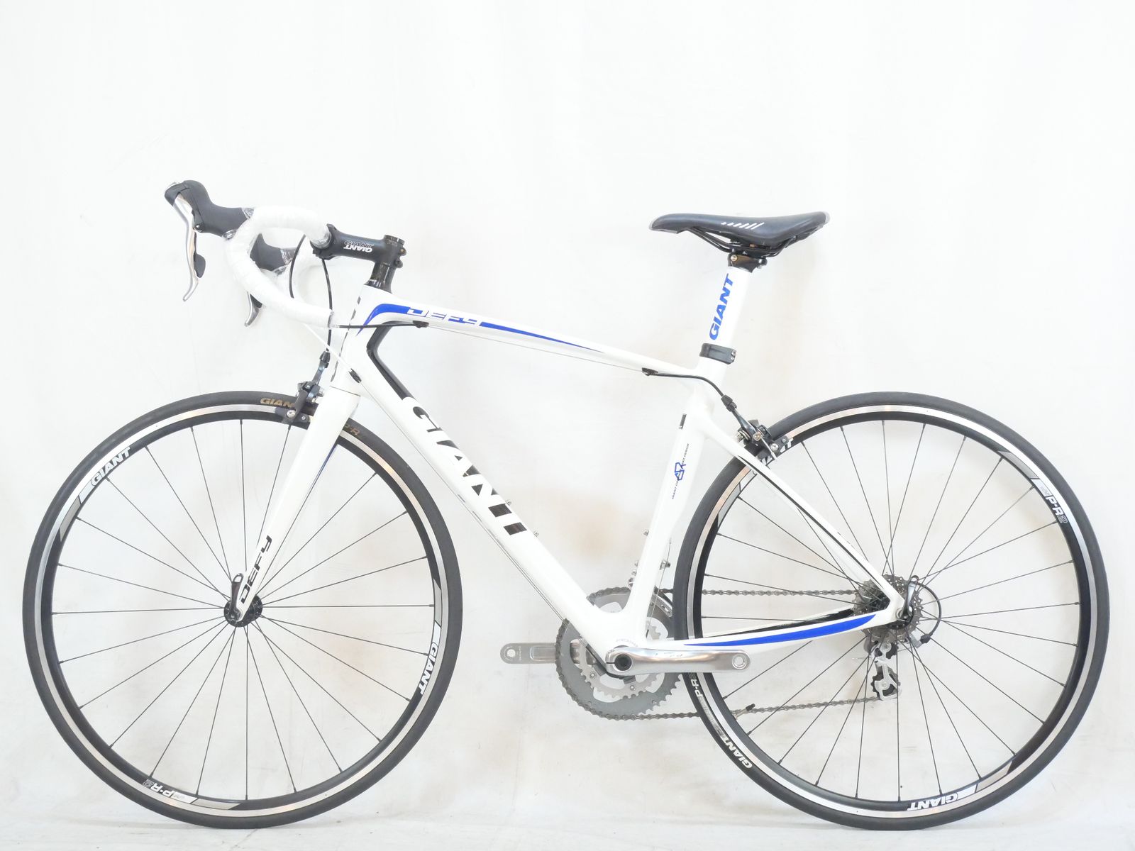GIANT ジャイアント DEFY COMPOSITE 3 2013年モデル ロードバイク バイチャリ浦和ベース