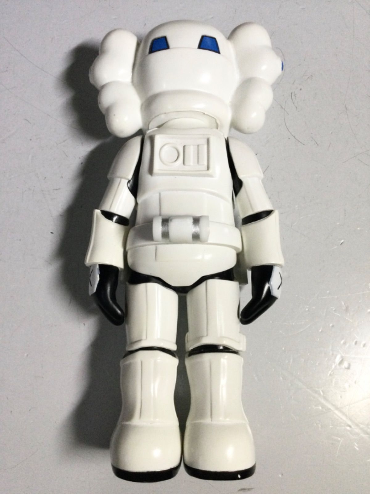 KAWS X STARWARS ストームトゥルーパー フィギュア 現状渡し