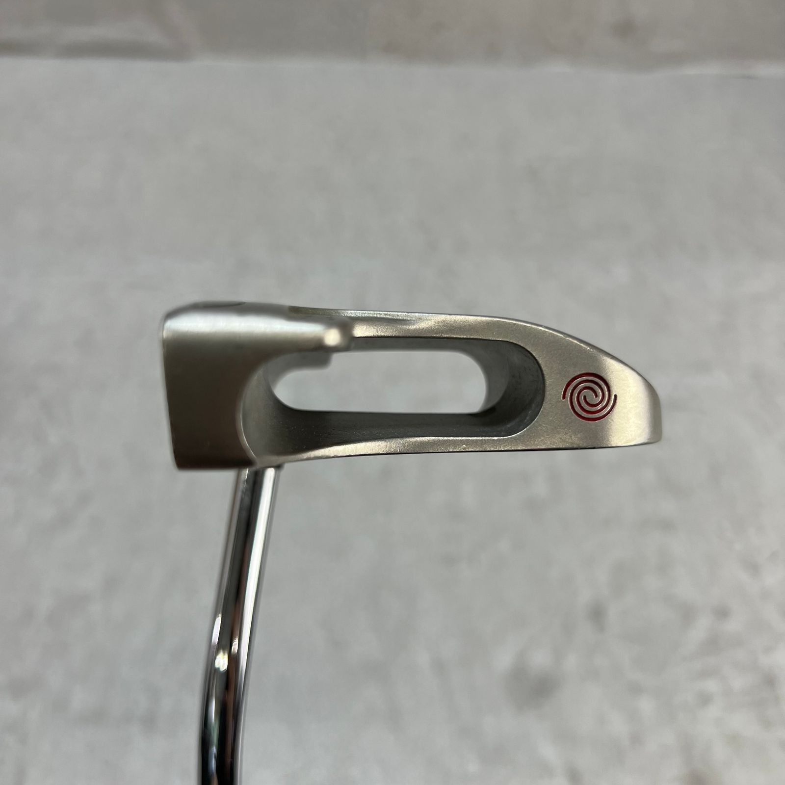 ODYSSEY　オデッセイ　WHITE　STEEL　2･ball　BLADE　 ホワイト　スチール　ツーボール　ブレード　メンズゴルフパター　スチール 右利き用 オデッセイ◇◇ ホワイトスチール 2-BALL BLADE パター 30インチ
