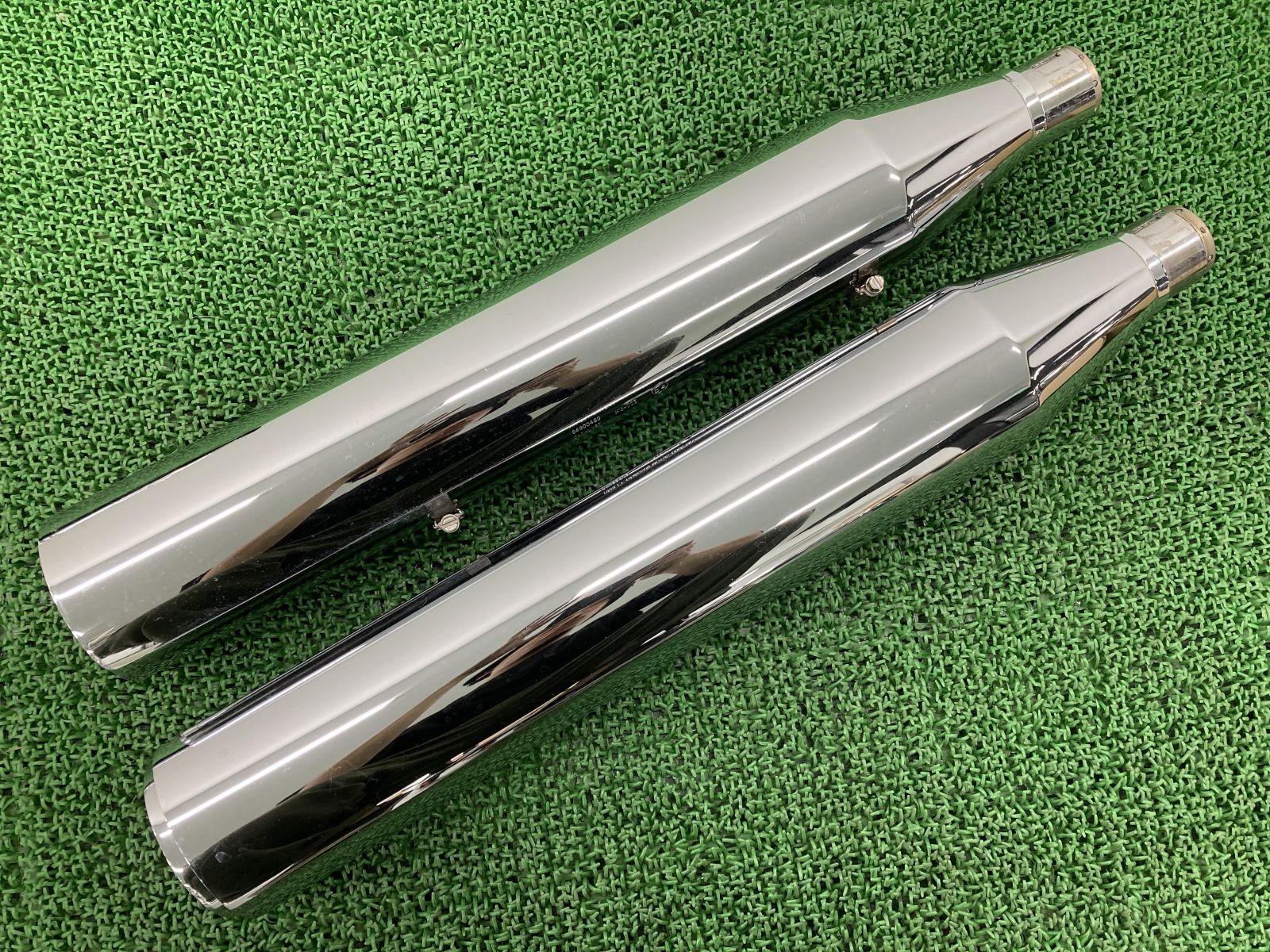 FLFBS1870 サイレンサーマフラー 64900460 ハーレー 純正 中古