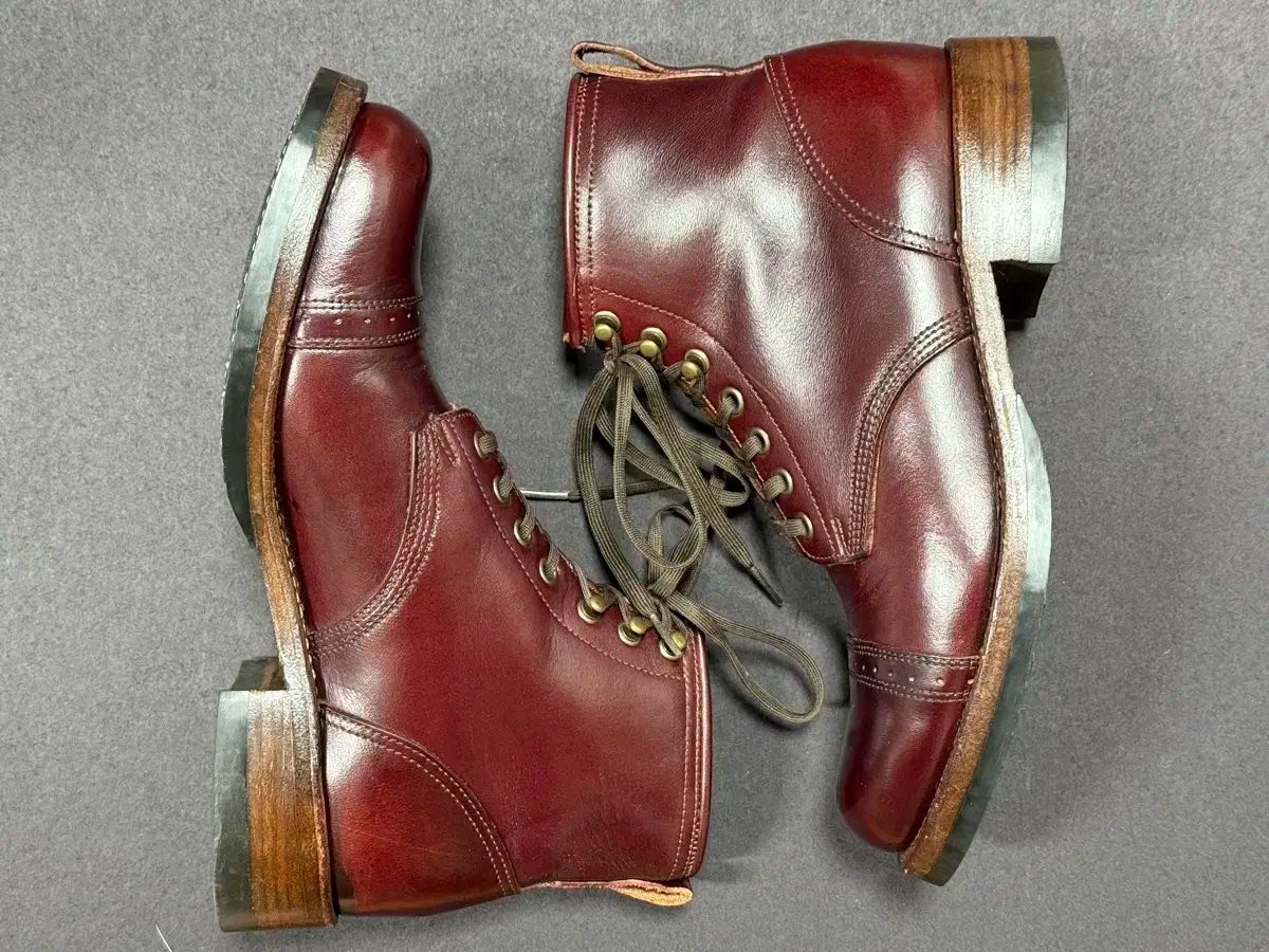 ジュリアン バワリー ブラックチェリー 7 5 Julian Boots, Bowery Boot