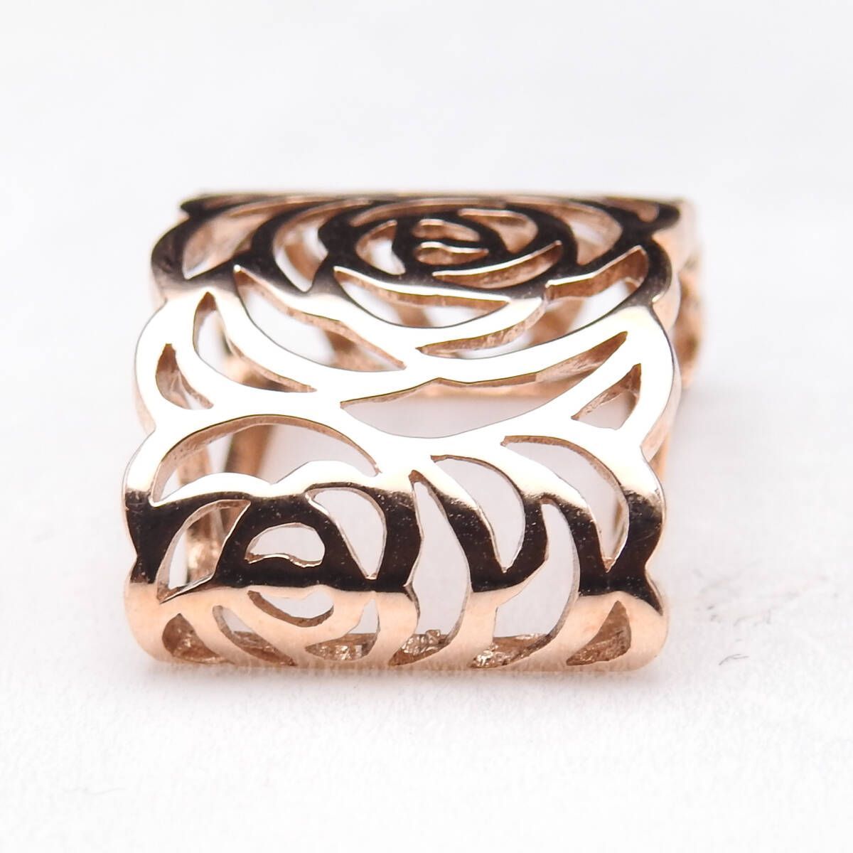 K18 ピンクゴールド カメリアペンダントトップ レディース