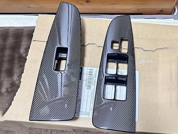 トヨタ　JZX100 　純正　カーボン調　PWスイッチパネル　左右セット トヨタ 純正 カーボン 調 パワー ウィンドウ スイッチ パネル