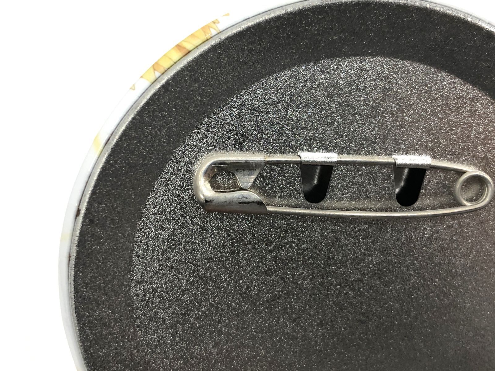 小牧店】コードギアス ルルーシュ 缶バッジ ひまわり 【T717