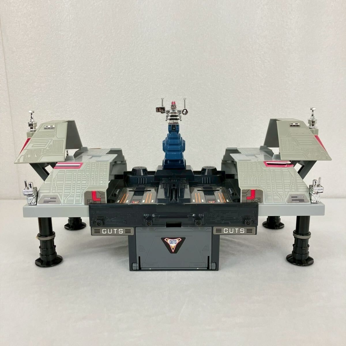 バンダイ製　ウルトラマンティガ　TPC 極東本部基地ダイブハンガー　GUTS ウルトラマンティガ TPC極東本部基地 ダイブハンガー GUTS