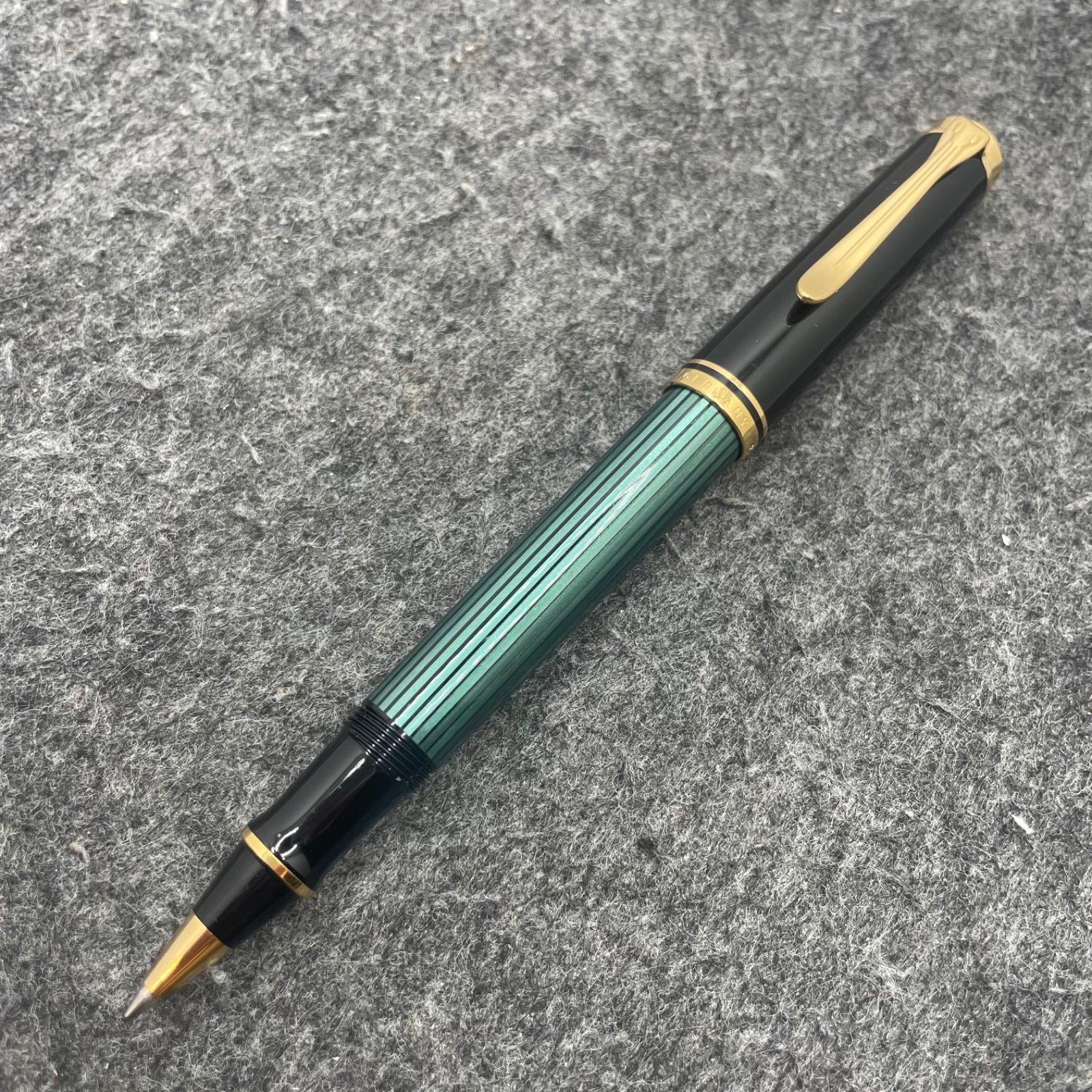 PE1257□Pelikan ペリカン スーベレーン R400 ローラーボール