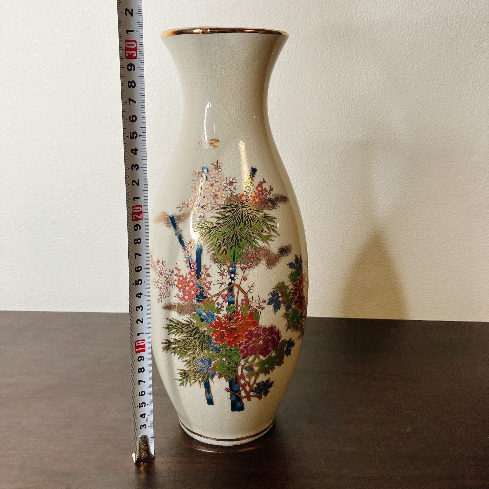 伝統美 × 現代感 九谷焼 彩色花瓶 金彩縁 ― 飾るだけで華やぐ一点 309 NEXPOTALLINN_EU