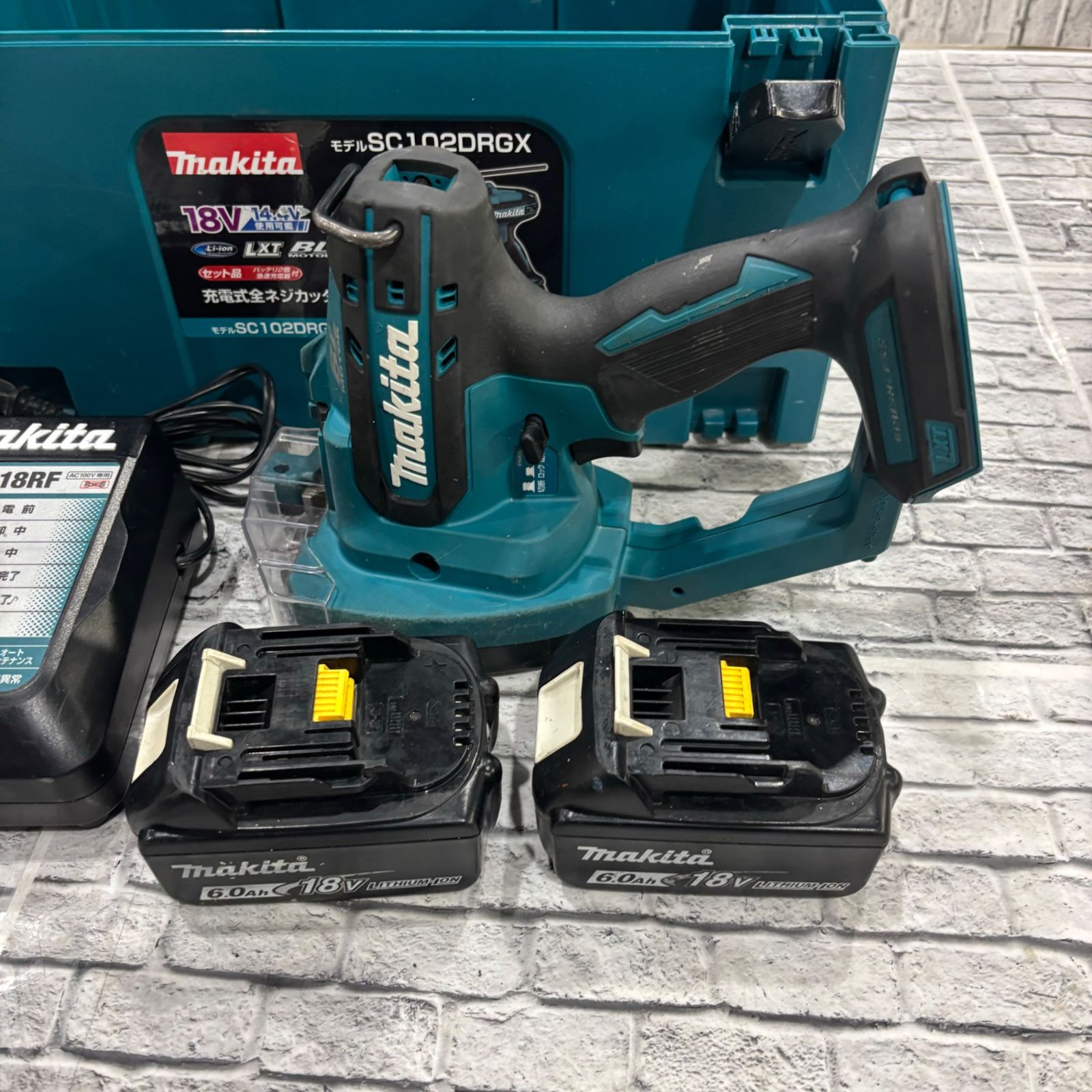 ★マキタ(makita) コードレス全ネジカッター SC102DRGX 動作確認済【川口店】 ☆マキタ(makita) コードレス全ネジカッター SC102DRGX【川口店