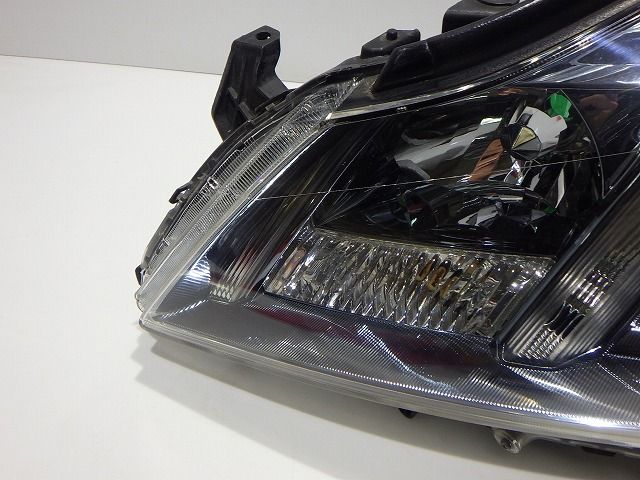 200クラウン アスリート 左ヘッドライト HIDユニット 前期 後期 30-341 B GRS201 204 81185-30C62 コーティング 250920079