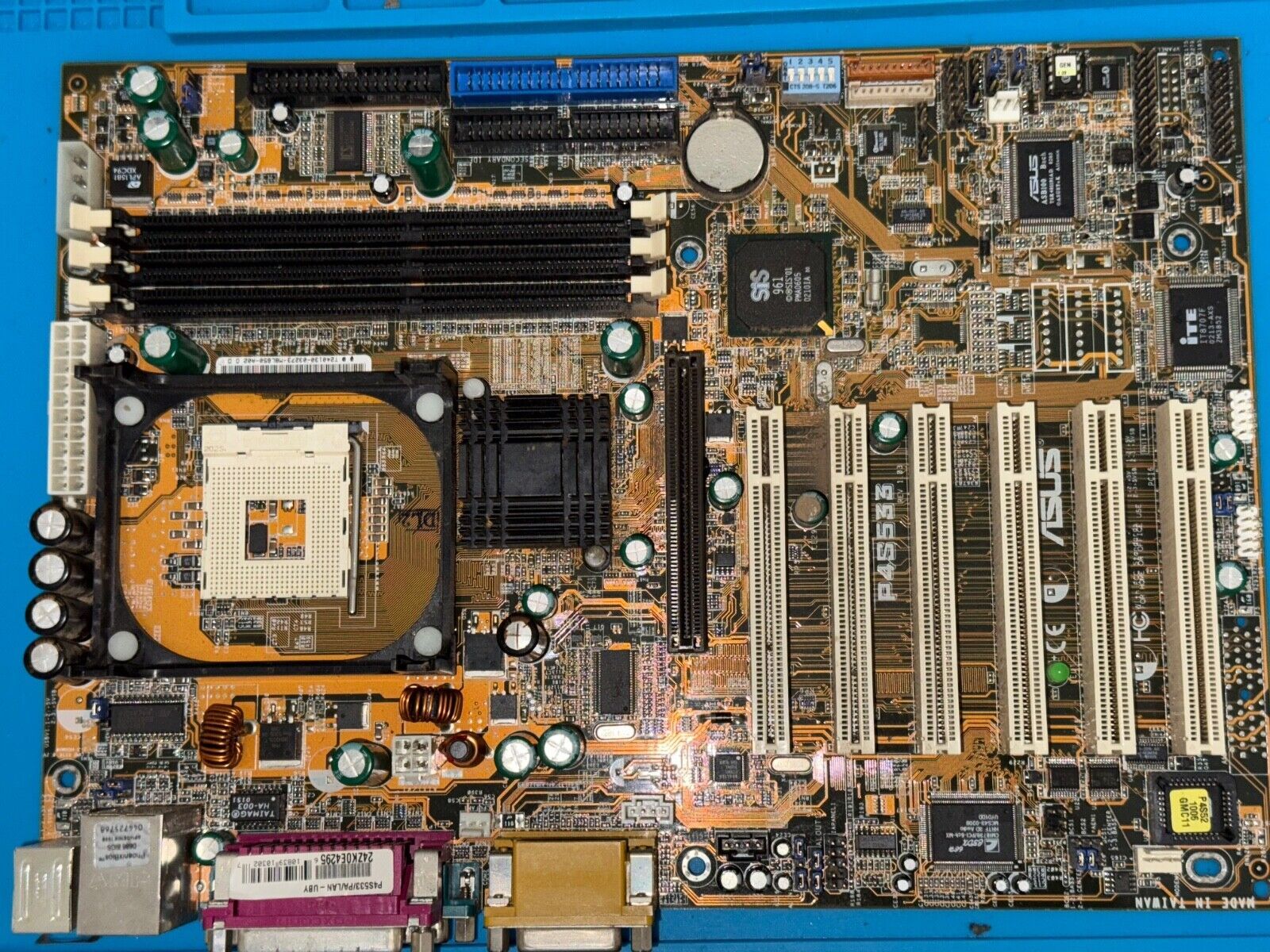 UN ASUS P4S533-MX ソケット 478 Intel マザーボード