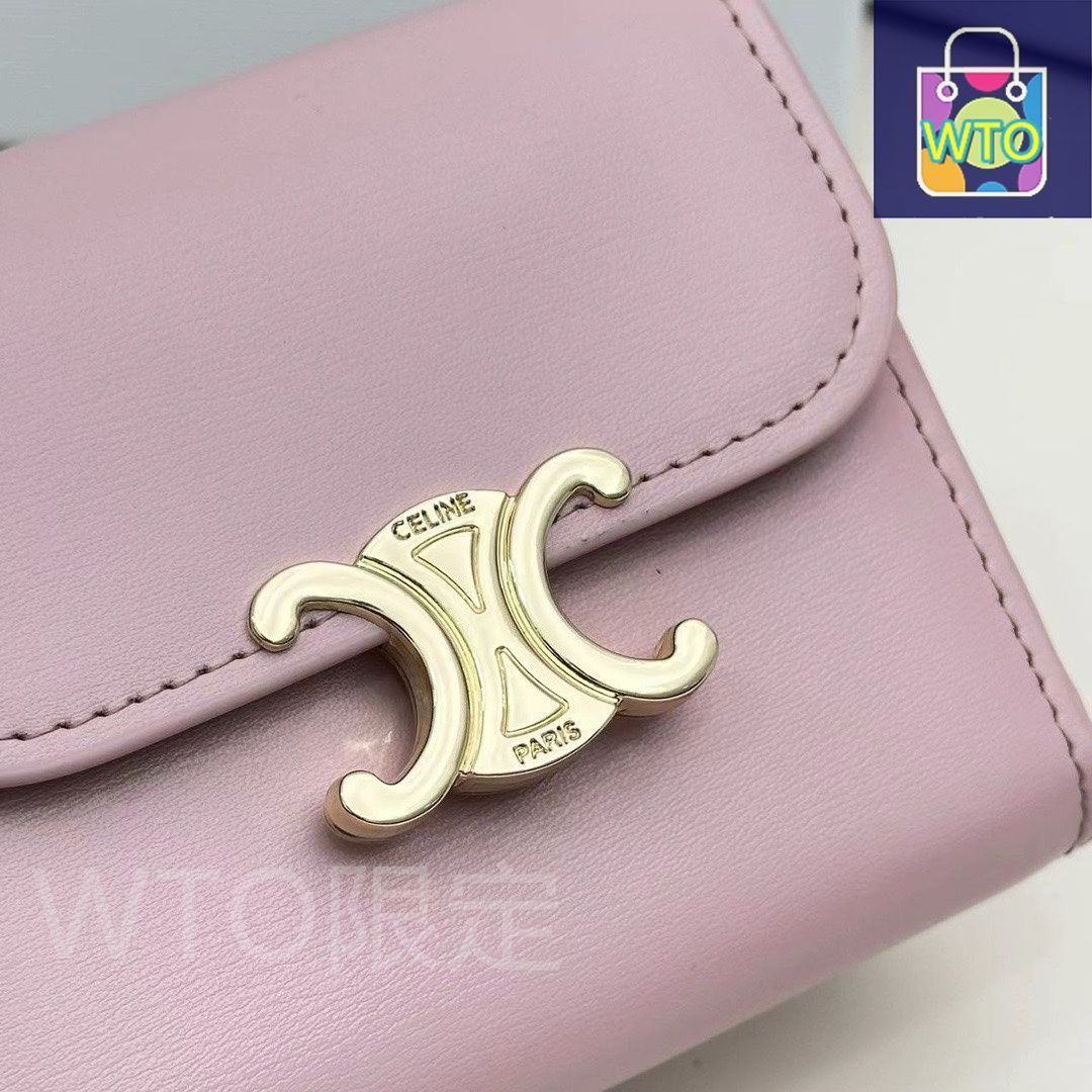 新品に近い❣️ セリーヌ トリオンフ ピンク スモールウォレット M18 CELINE セリーヌ 三つ折り財布 スモール フラップウォレット
