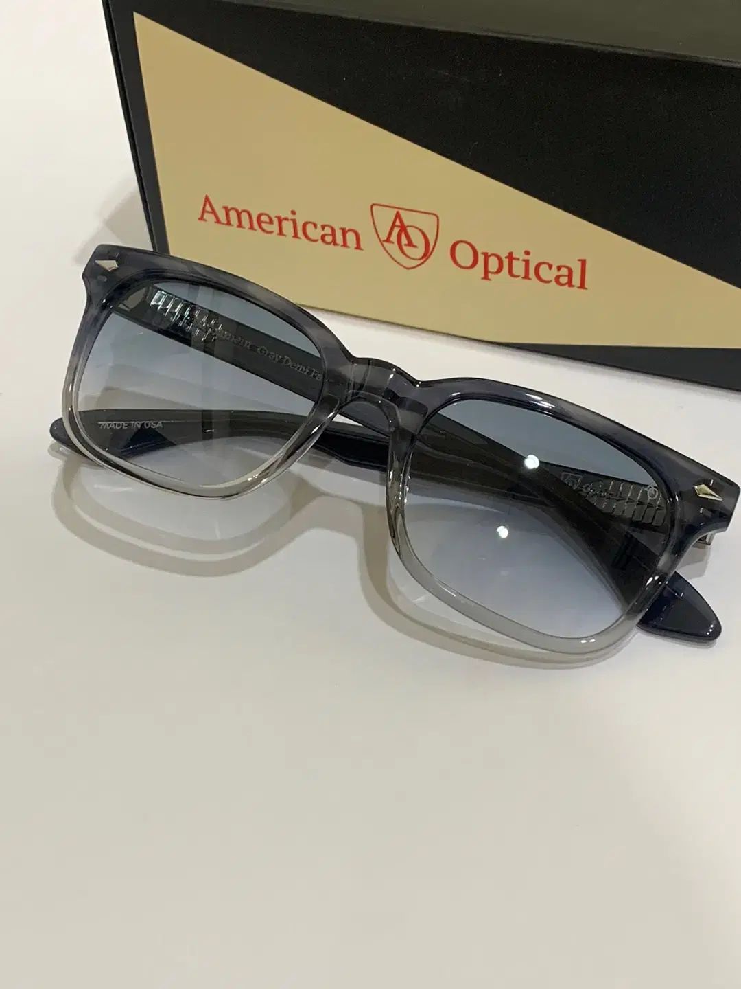 アメリカンオプティカル トーナメント 52mm Gray Demi Fade