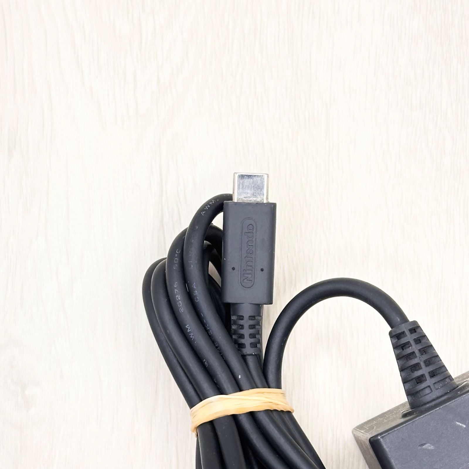 任天堂の、正規ライセンスAV電源タイプ 4902370548501_1.jpg