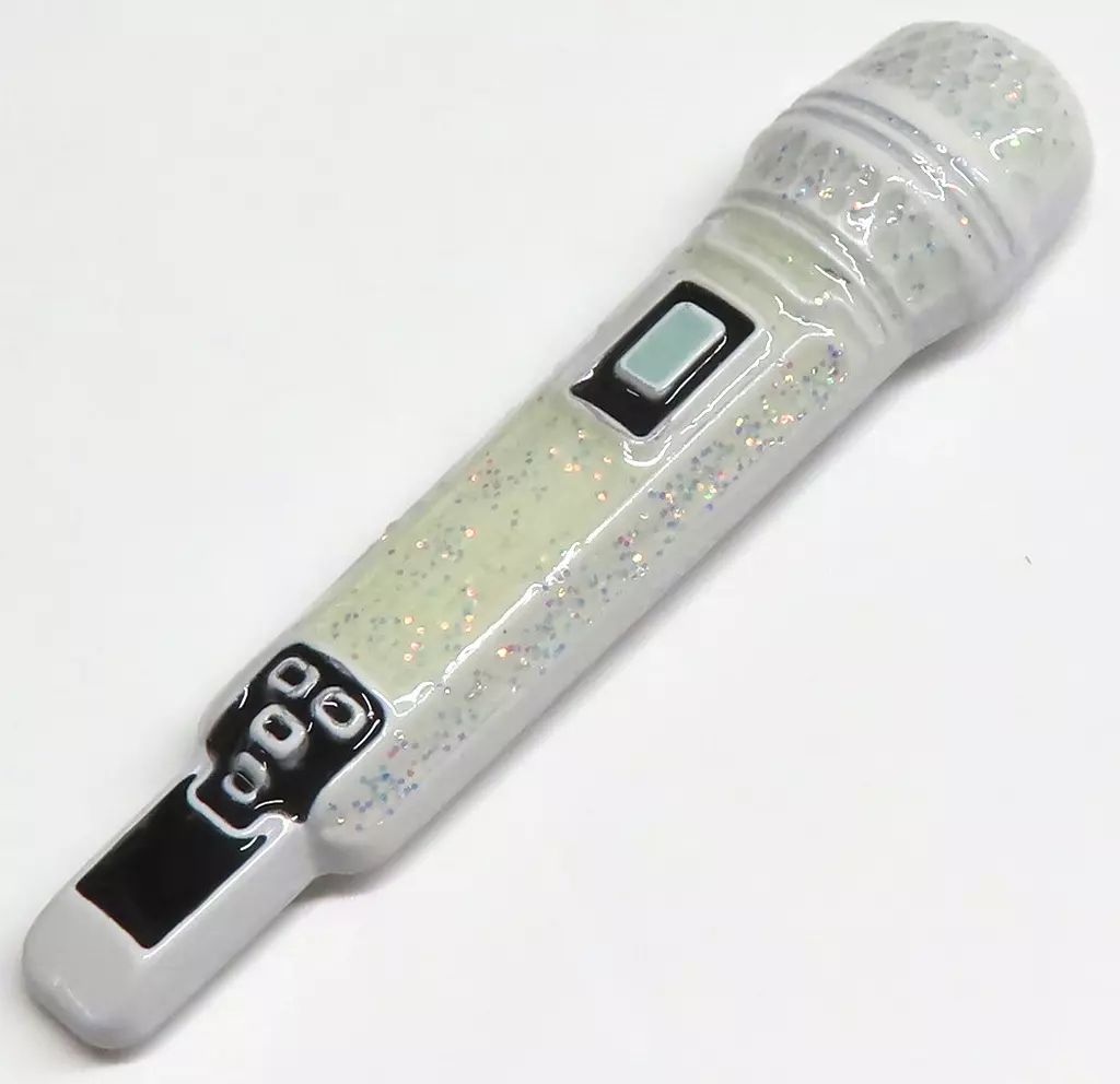 BTS ジン HYBE マイクバッチ