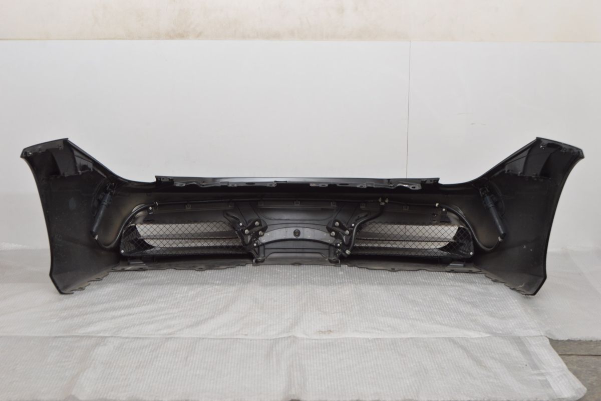 フロントバンパー