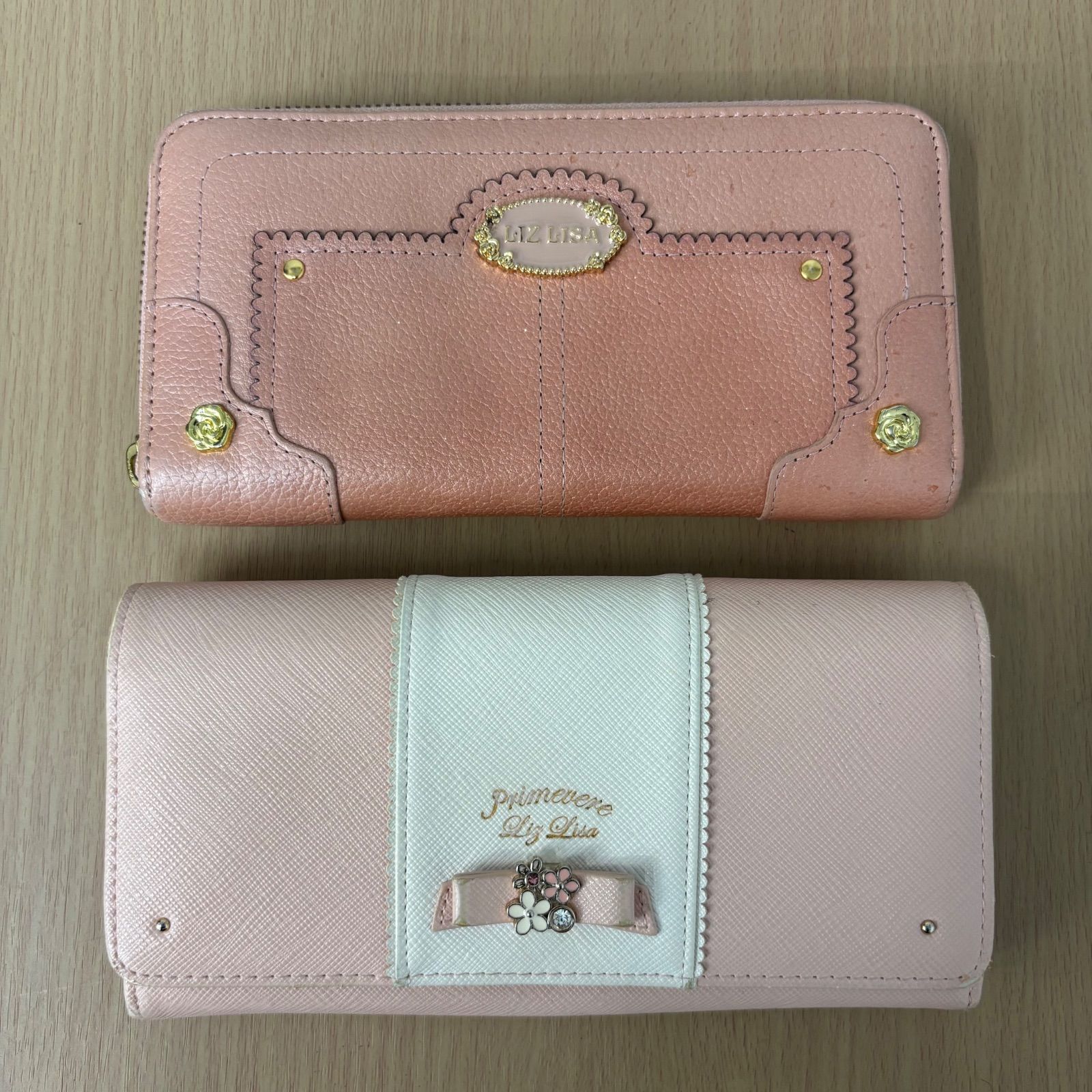 リズリサ LIZ LISA ジャスミン 花刺繍ラウンド長財布 （ブルー