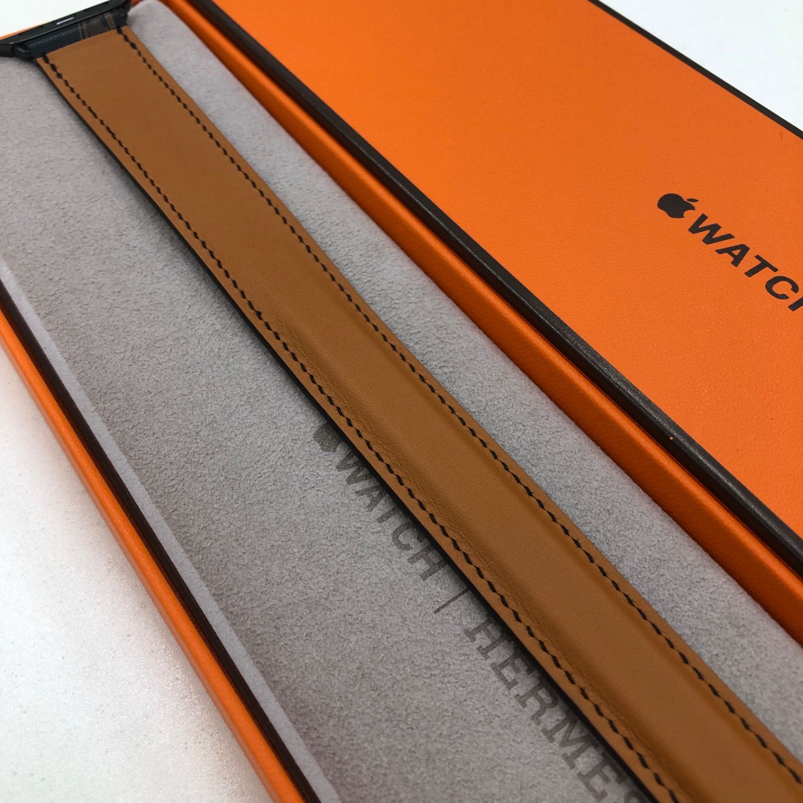 黒プリント アップルウォッチ