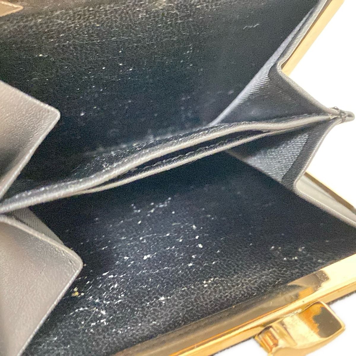 GIVENCHY(ジバンシー) 2つ折り財布 - 黒 型押し加工/がま口
