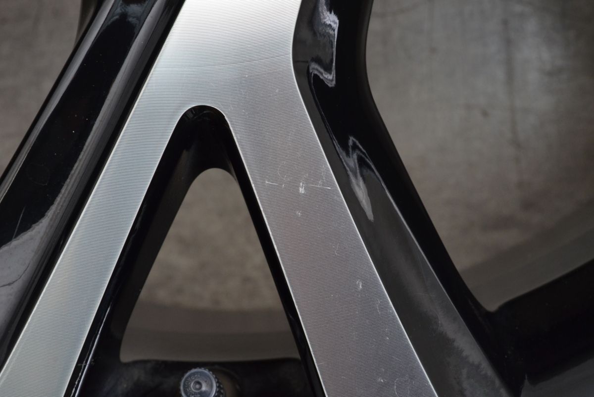 【美品】トヨタC-HR 18インチ純正ホイール＋ダンロップ　スタッドレスタイヤ 新車外し品 美品】トヨタ CH-R 純正 18in 7J +50 PCD114.3 4本セット