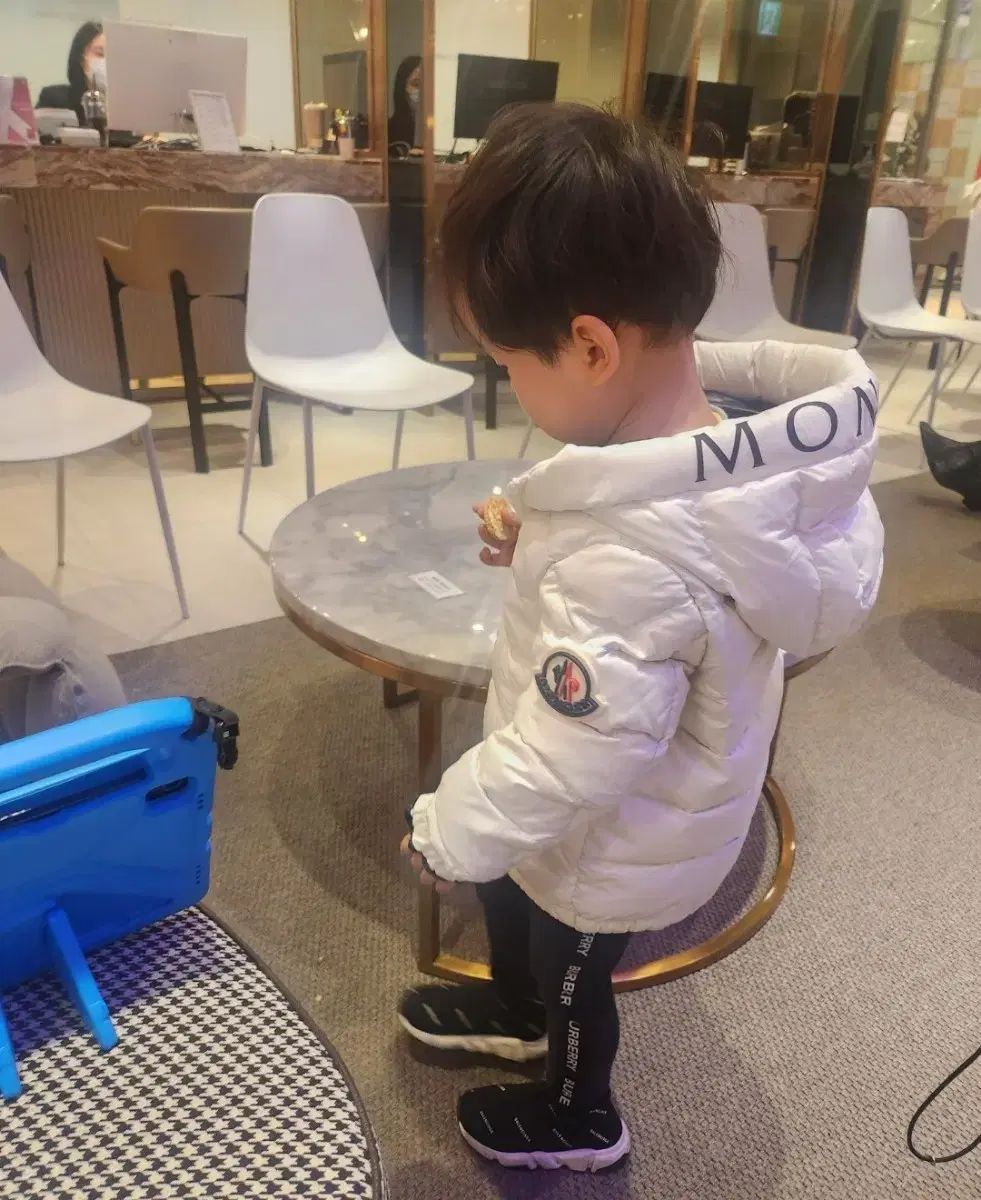 MONCLER(モンクレール) ホワイトパディング 10A