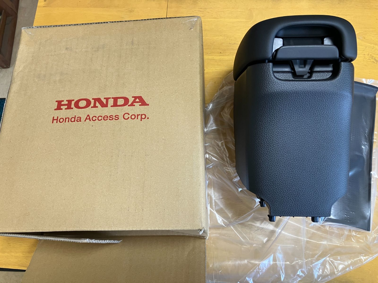 ホンダ フィット アームレスト 純正 型式GR3