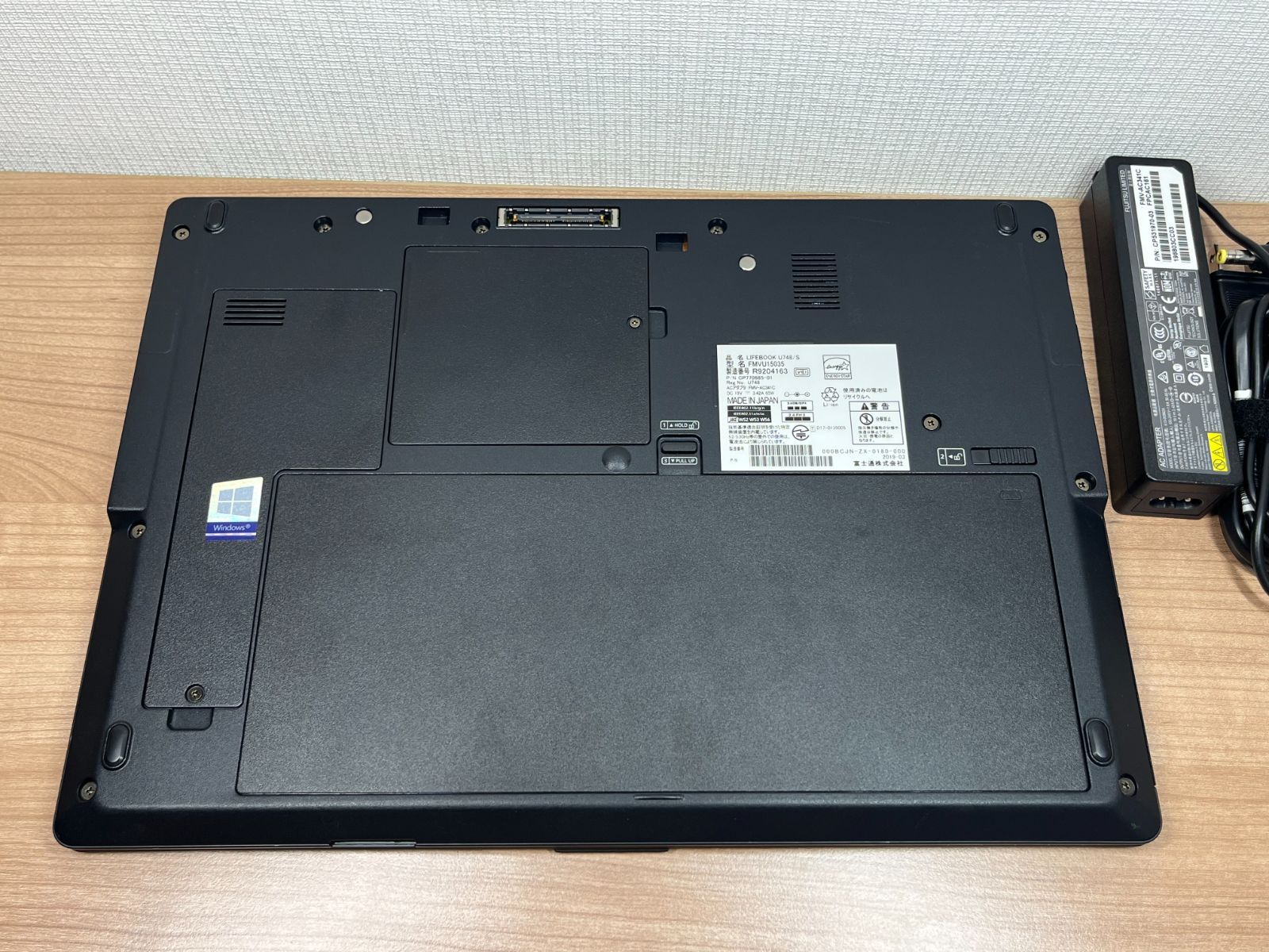 稼働時間僅か９０H美品＞0721 富士通LIFEBOOK U748/S 軽量8GB/SSD256GB