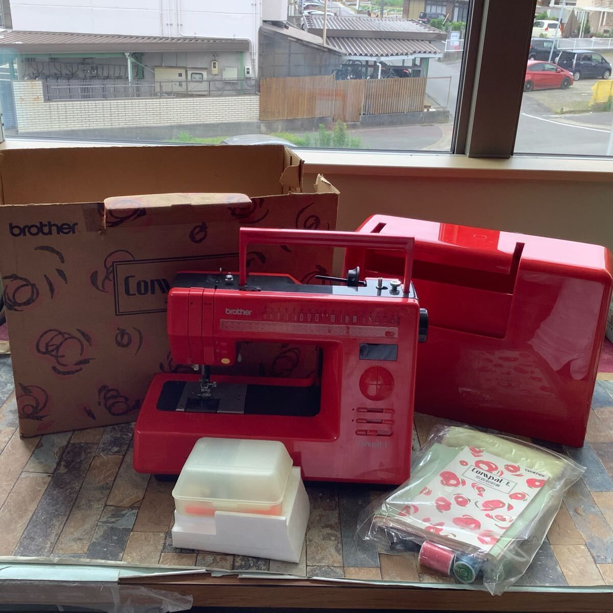 brother ブラザー Compal-L ZZ3-B840 家庭用ミシン レッド 通電確認