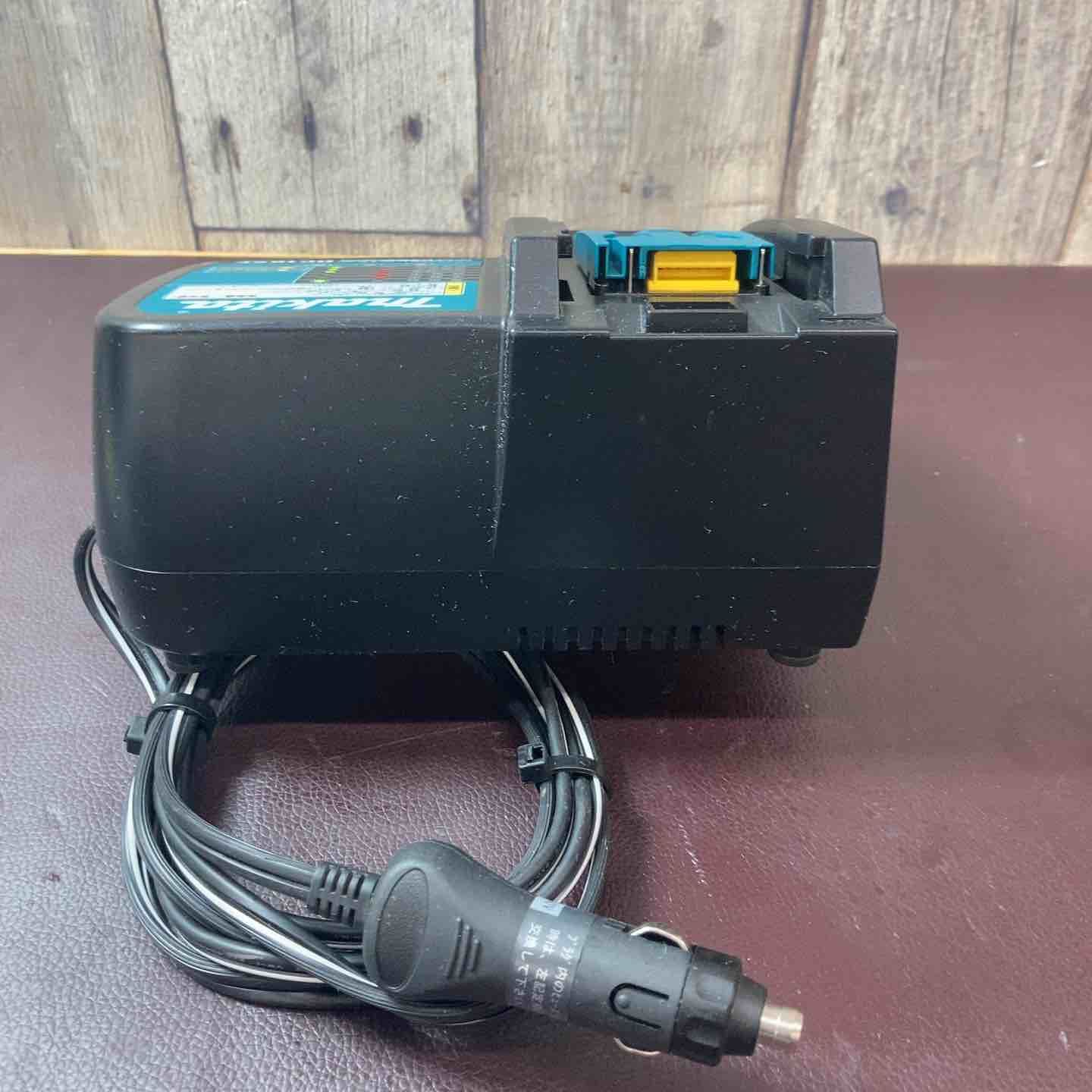 品 マキタ makita 自動車用充電器 DC18SE シガーソケット 12V-24V 東大和店 BRIGHTFACE_UK