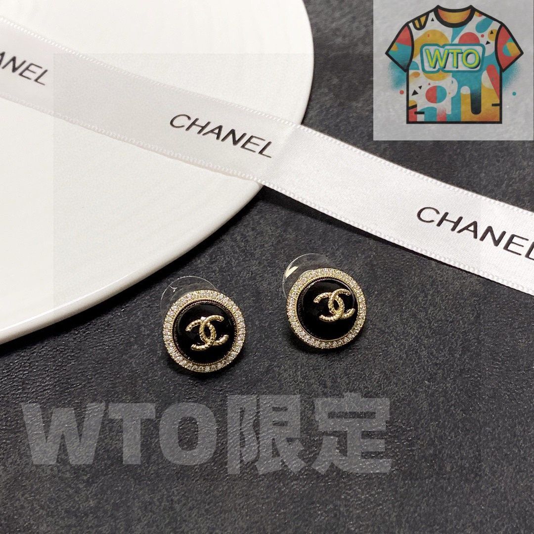 今日WTO】Chanel ダブル C モノトーン ピアス 送料無料！在庫