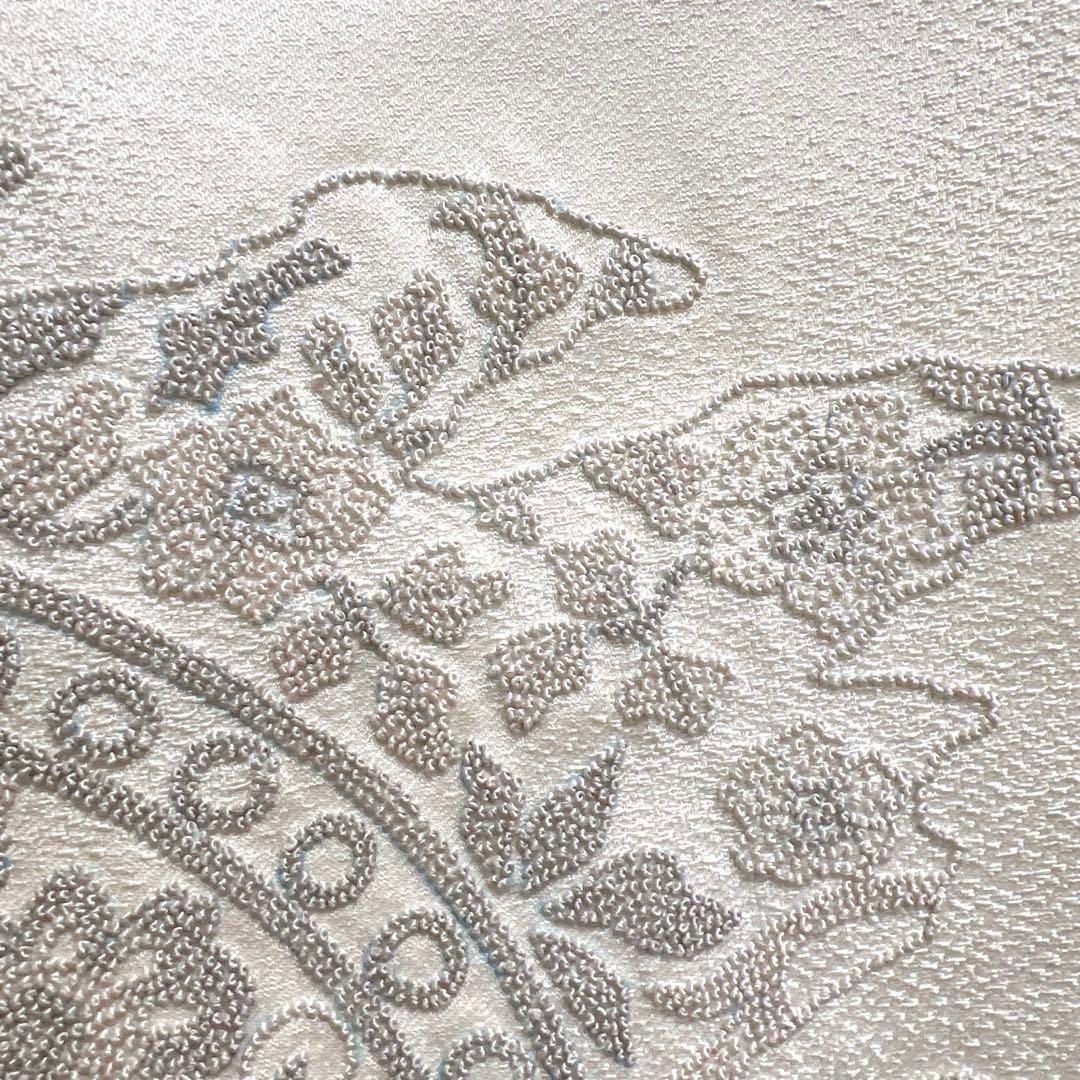 未着用　付け下げ　相良刺繍　花紋　七宝　唐花　オフホワイト　着物　032a d 未着用 付け下げ 相良刺繍 花紋 七宝 唐花 オフホワイト 着物