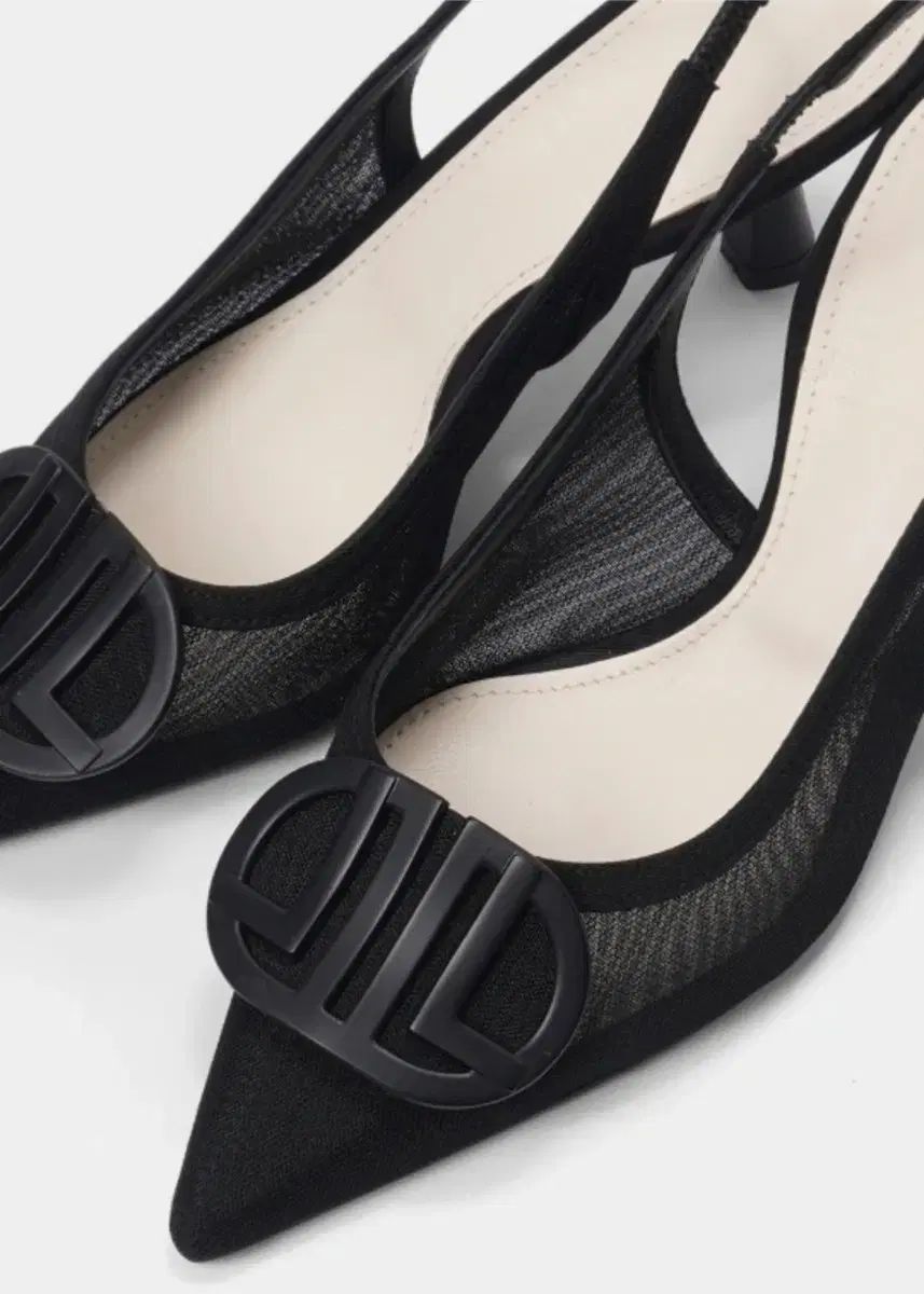 23 LANVIN ラバン エンブレム スリングバック ヒール 245