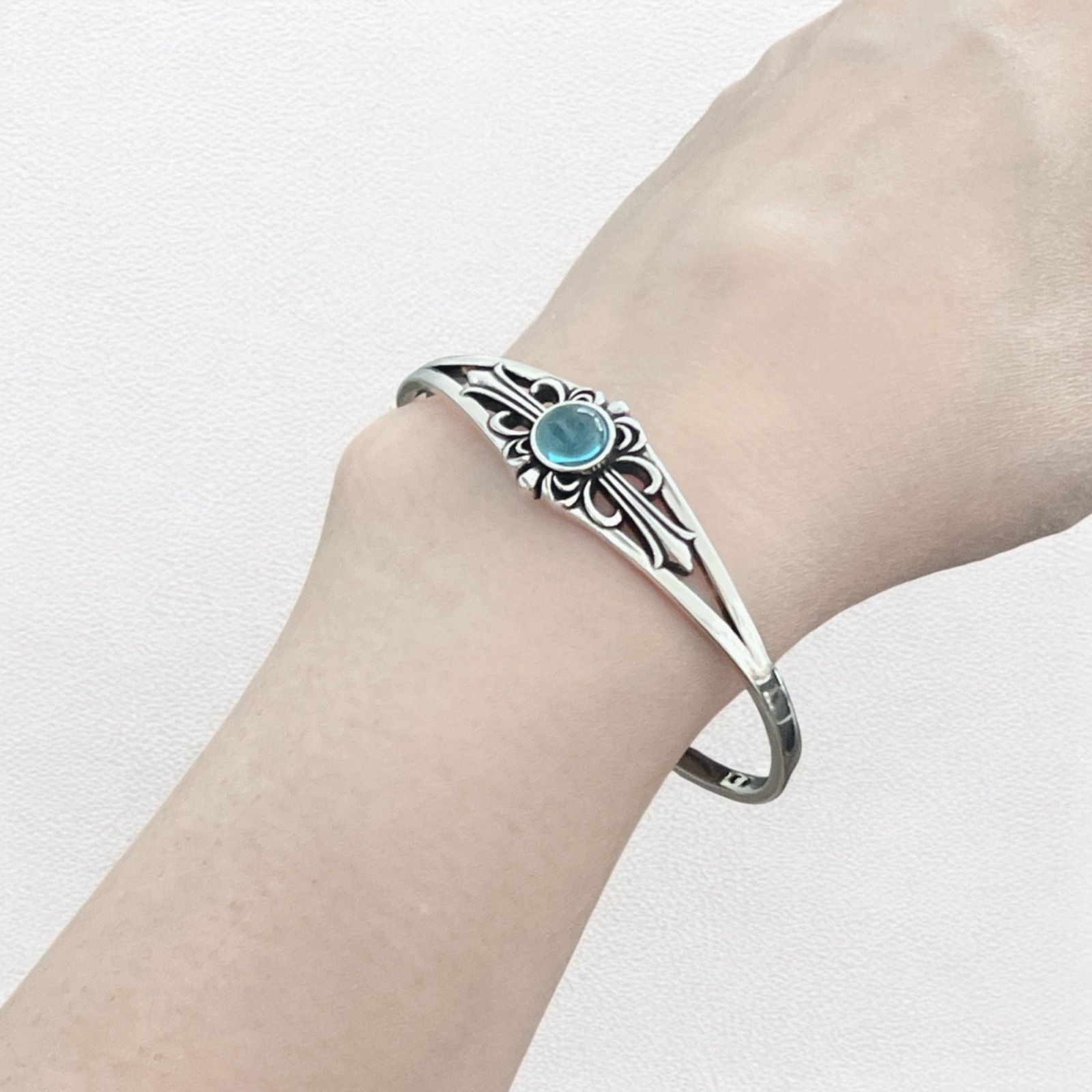 ターコイズブルー バングル シルバー925 インディアンジュエリー ナバホ風 ターコイズブルー バングル シルバー925 インディアンジュエリー