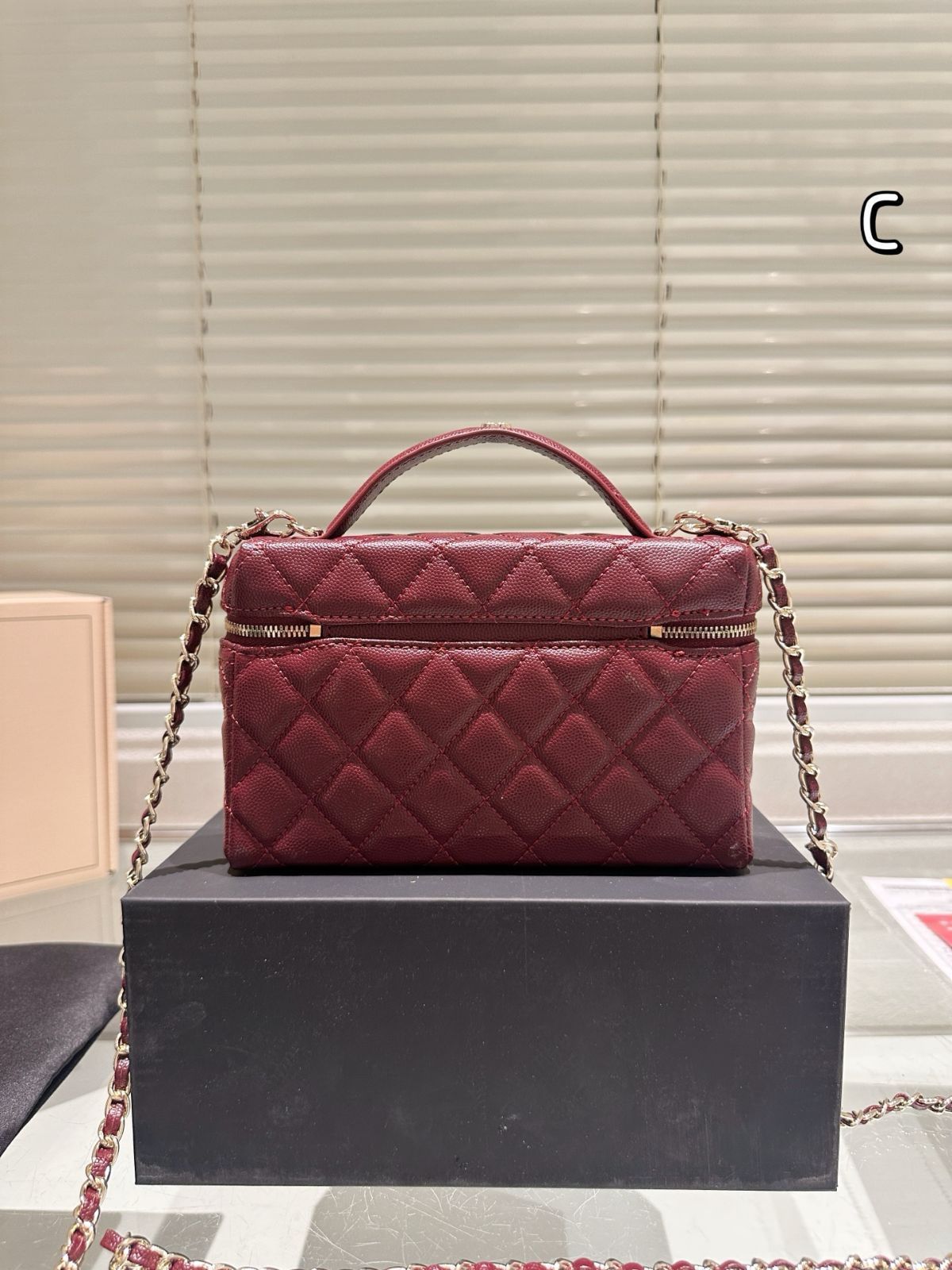 今日特価】Chanel 25C Long Box Makeup Bag - シャネル 25C