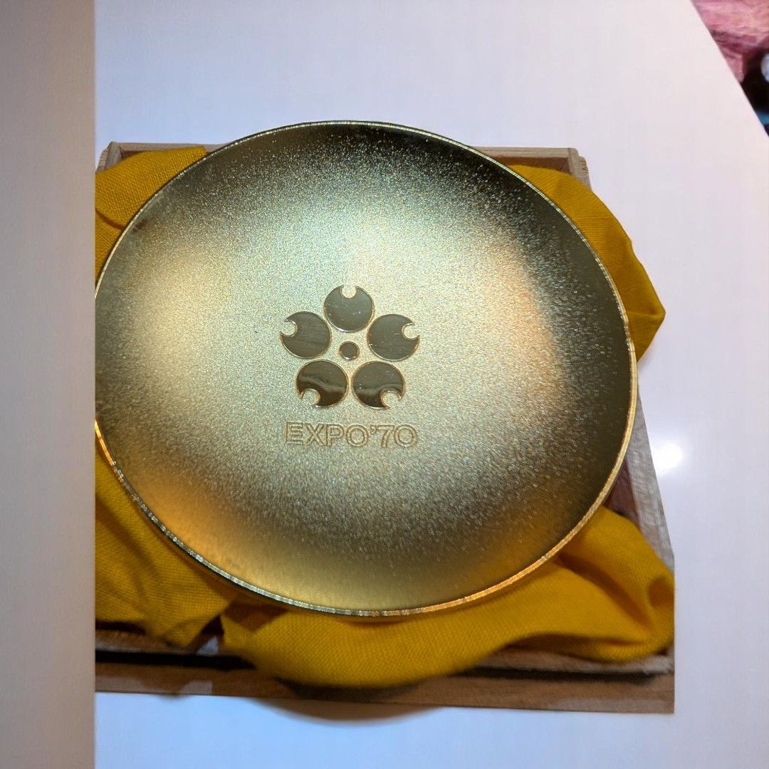 EXPO70 大阪万博　1970 金杯　24KGP メッキ　木箱付き　55年前 EXPO70】箱付き金杯 24KGP - メルカリ