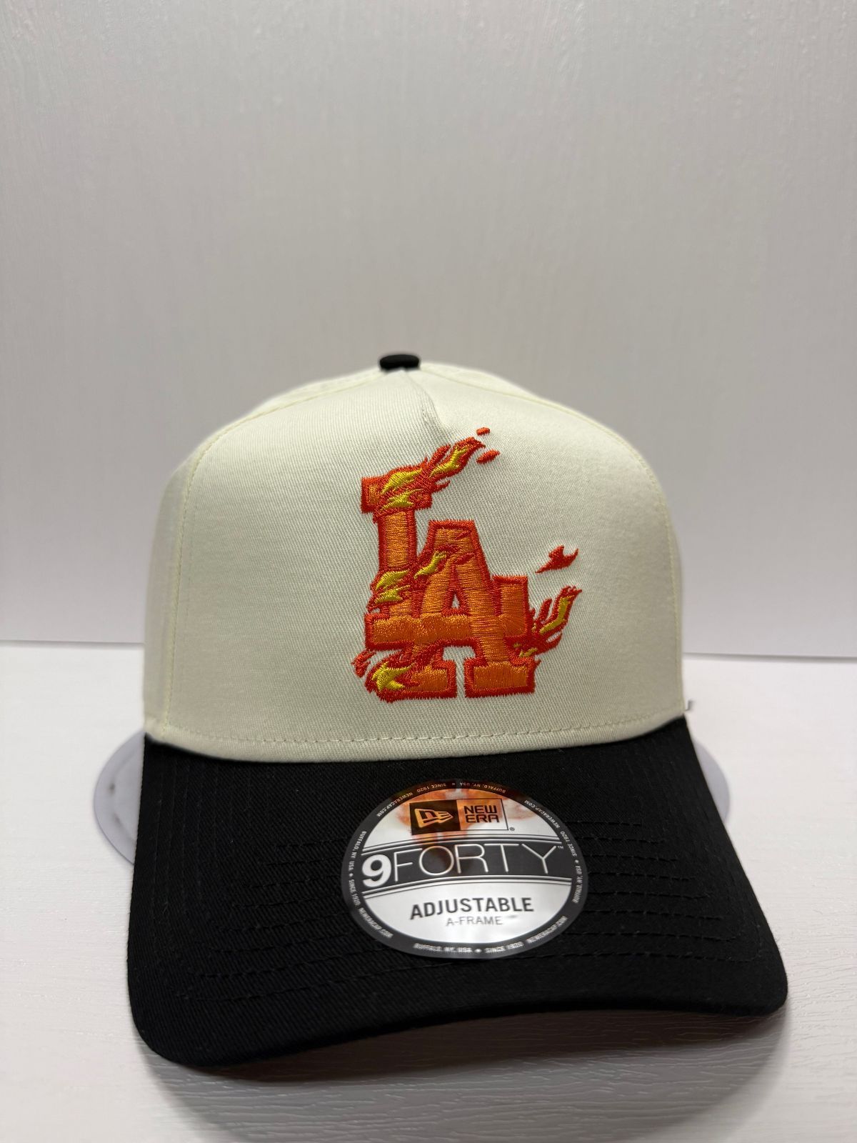 Newera ロサンゼルスドジャース フレイム 9forty A-FRAME スナップバックキャップ ツートン