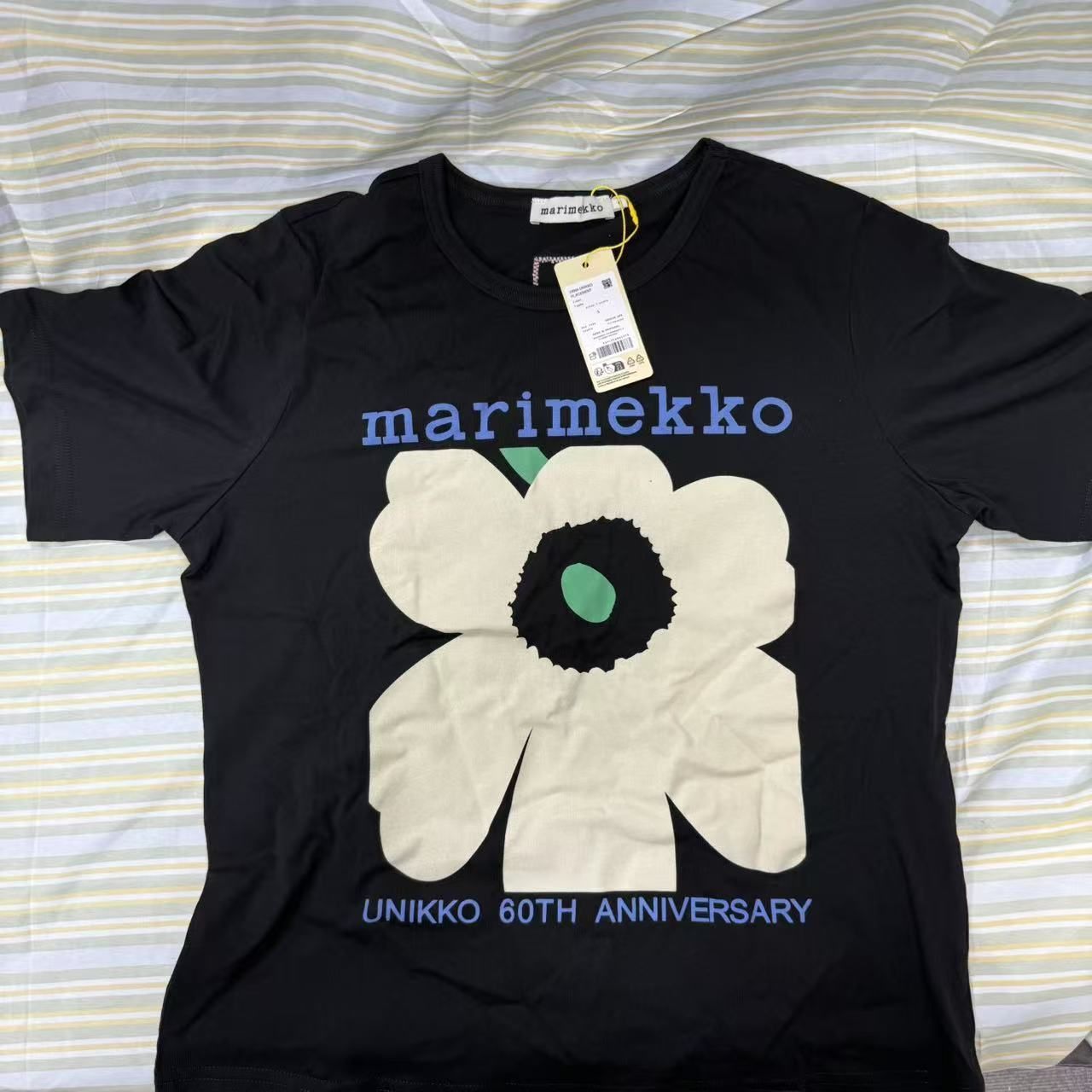 休日限定 マリメッコの新作、半袖Tシャツ、ゆったりとしたカジュアル トップス