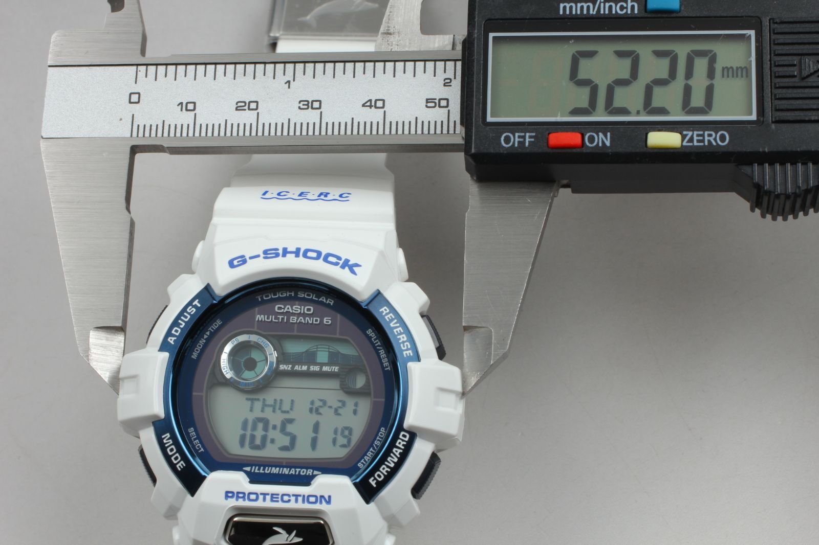 [美品・完動品] CASIO G-shock 2015年イルカクジラ限定モデル G-SHOCK イルクジ2015 GWX-8902K-7JR 電波ソーラー