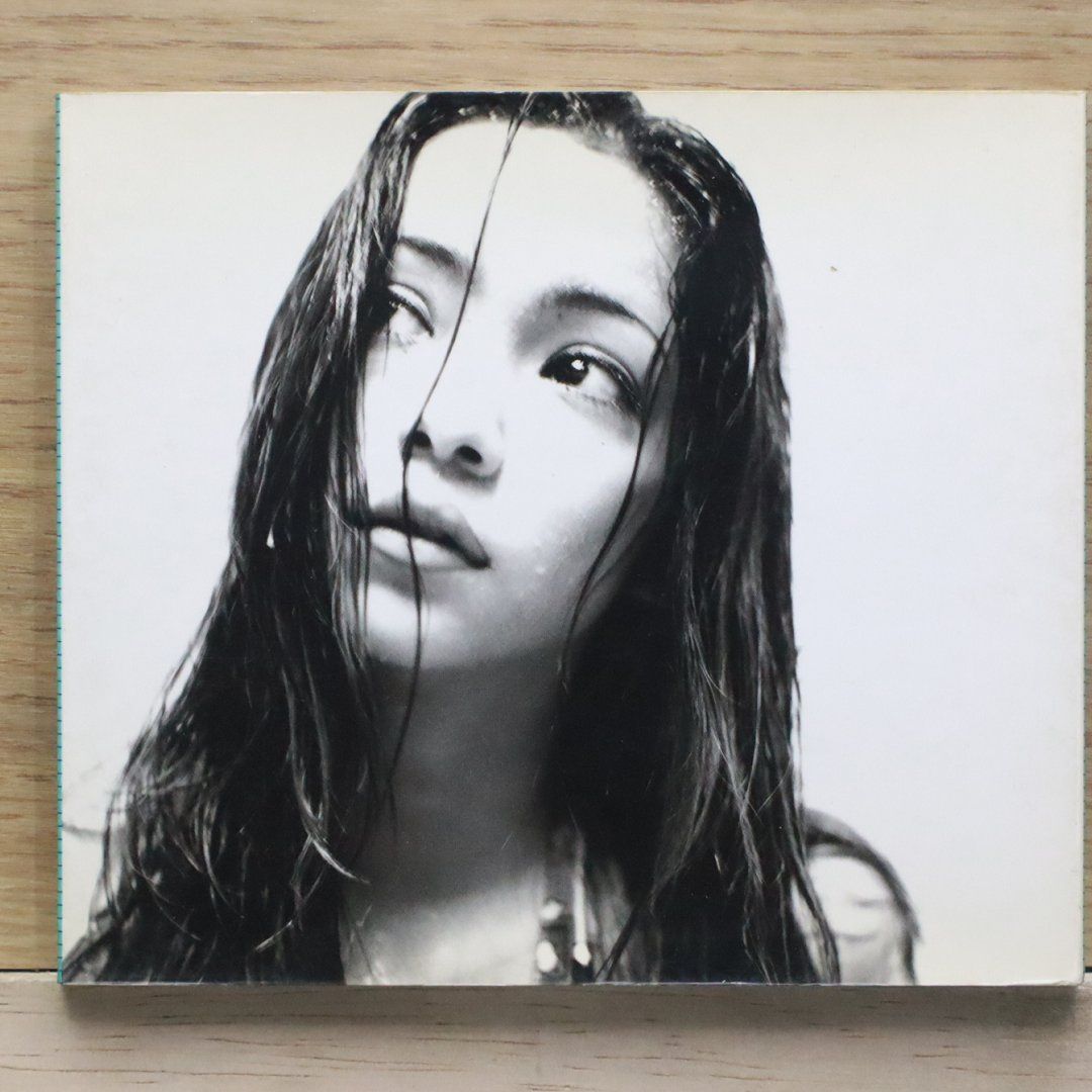 安室奈美恵　自筆サイン入りCD Amazon.co.jp: 安室奈美恵さん 直筆サイン色紙 フレーム : ホビー